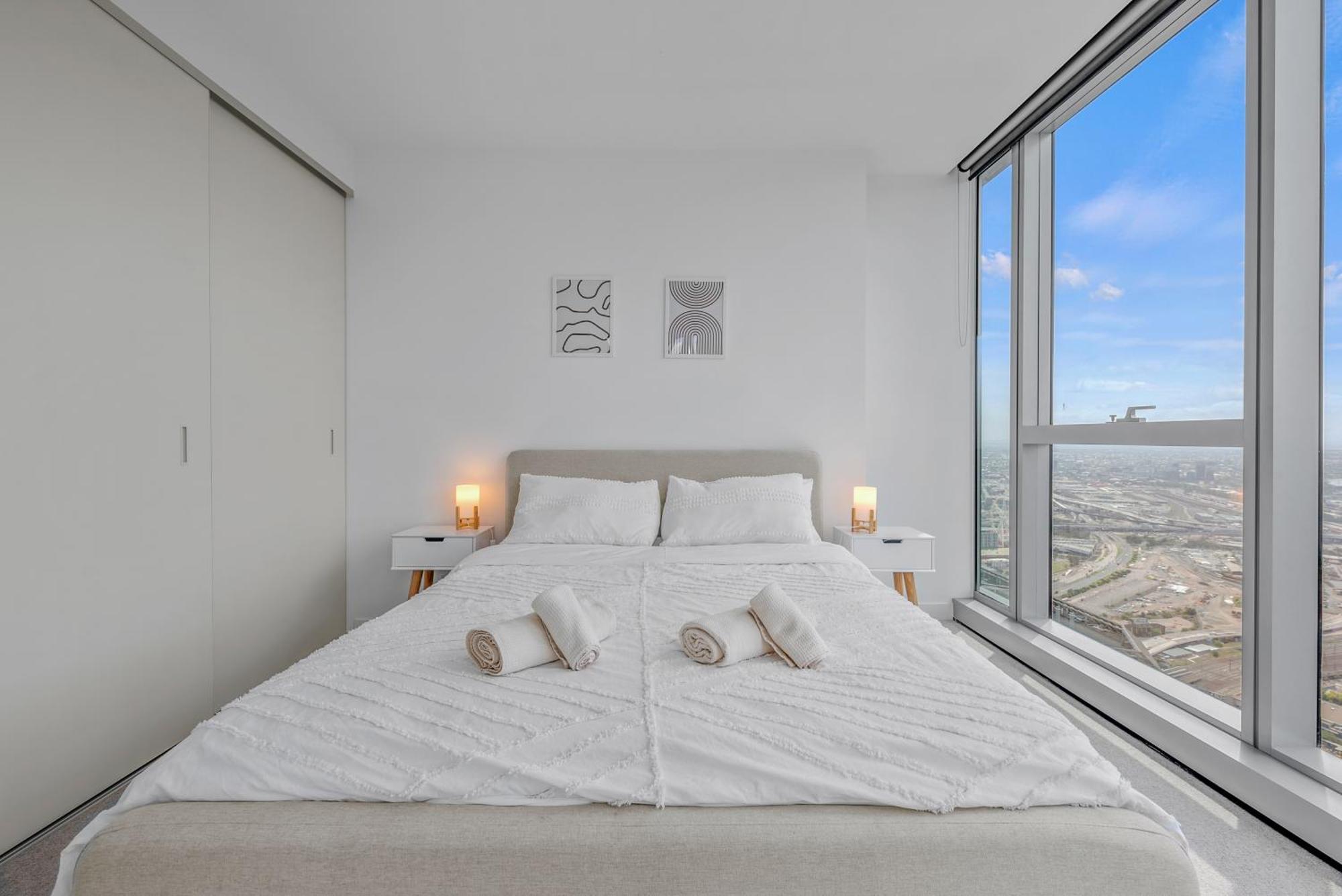 New Floor L70 Cbd Luxury Apartment *