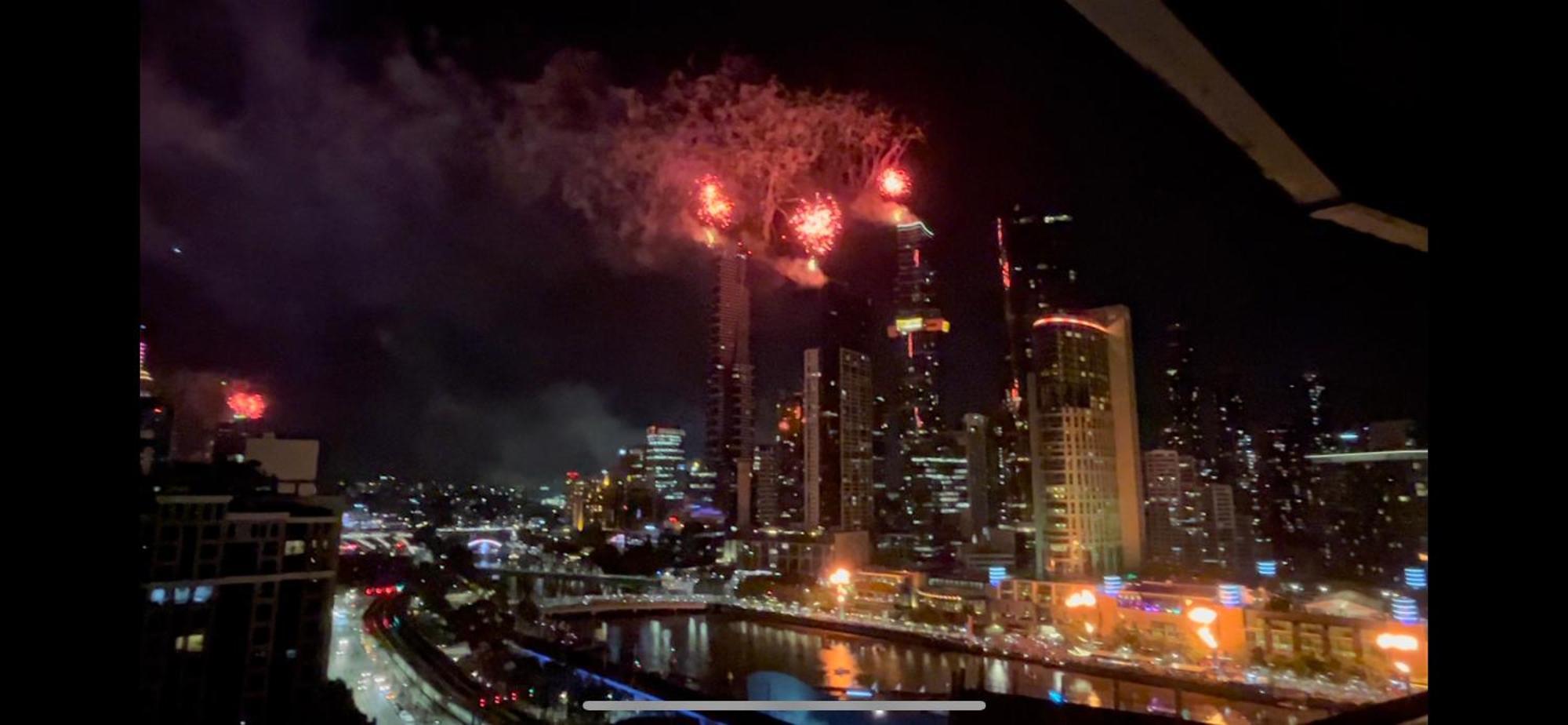 Aura2107, In Cbd, 2 Bedroom With Balcony, Stunning Yarra River Views Apartment Melbourne