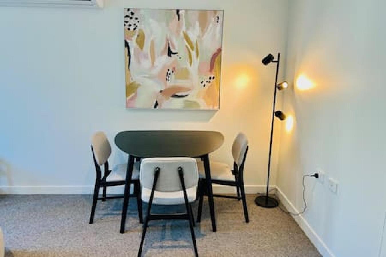 Sleek And Chic Stature Southbank Apartment