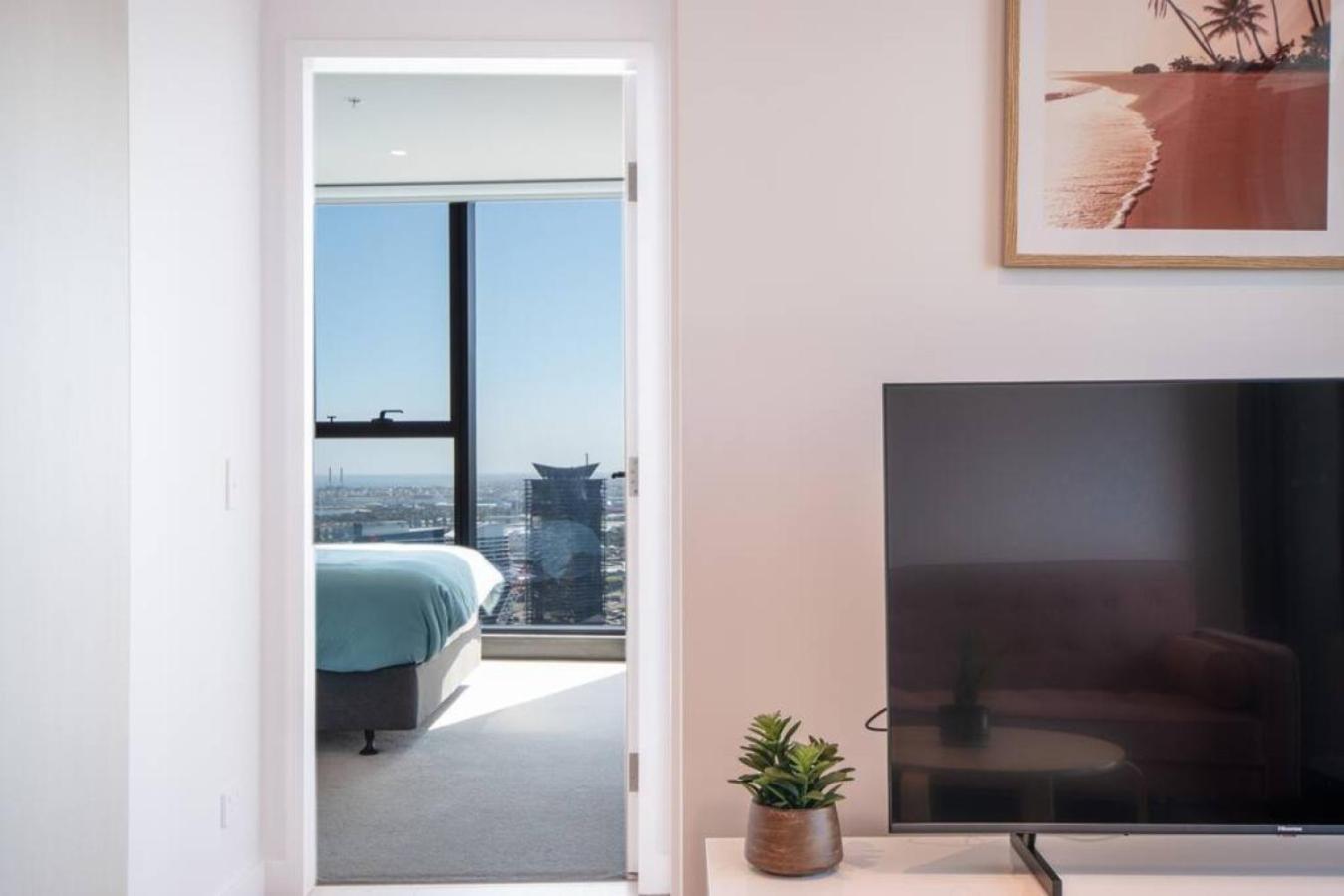 Holiday home 811d High Rise Abnb-style 2br With View Free Parking *