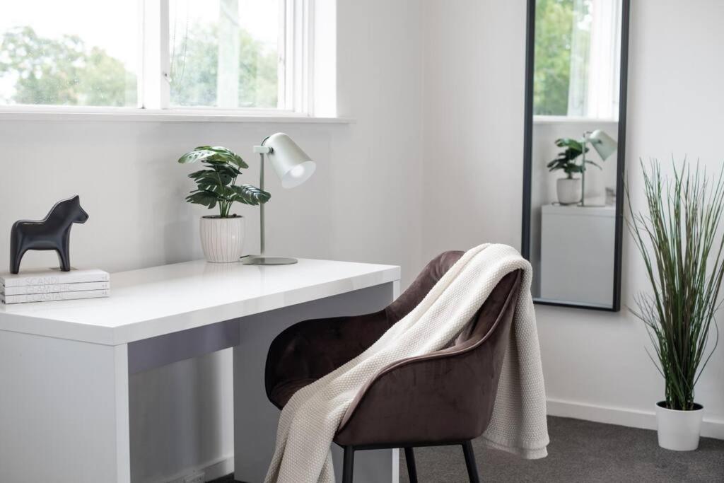 Charnwood 2br: Homely Haven * Melbourne