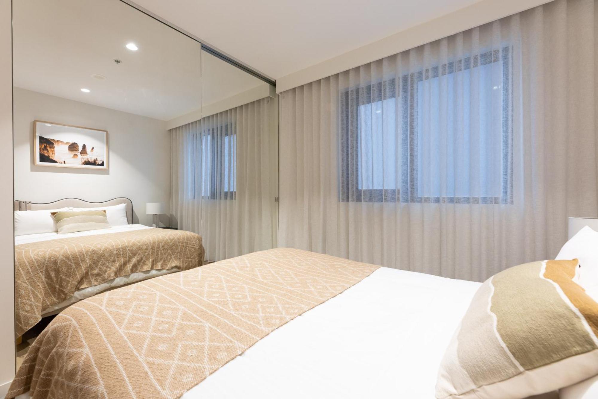 High-rise Platinum Tower Apartment