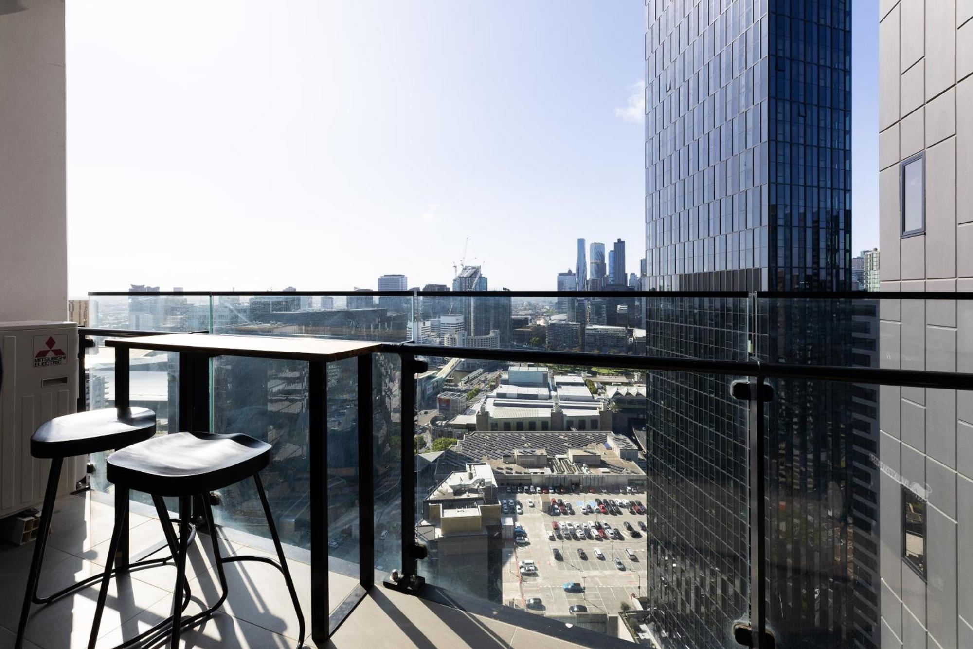 High-rise Platinum Tower Apartment Melbourne