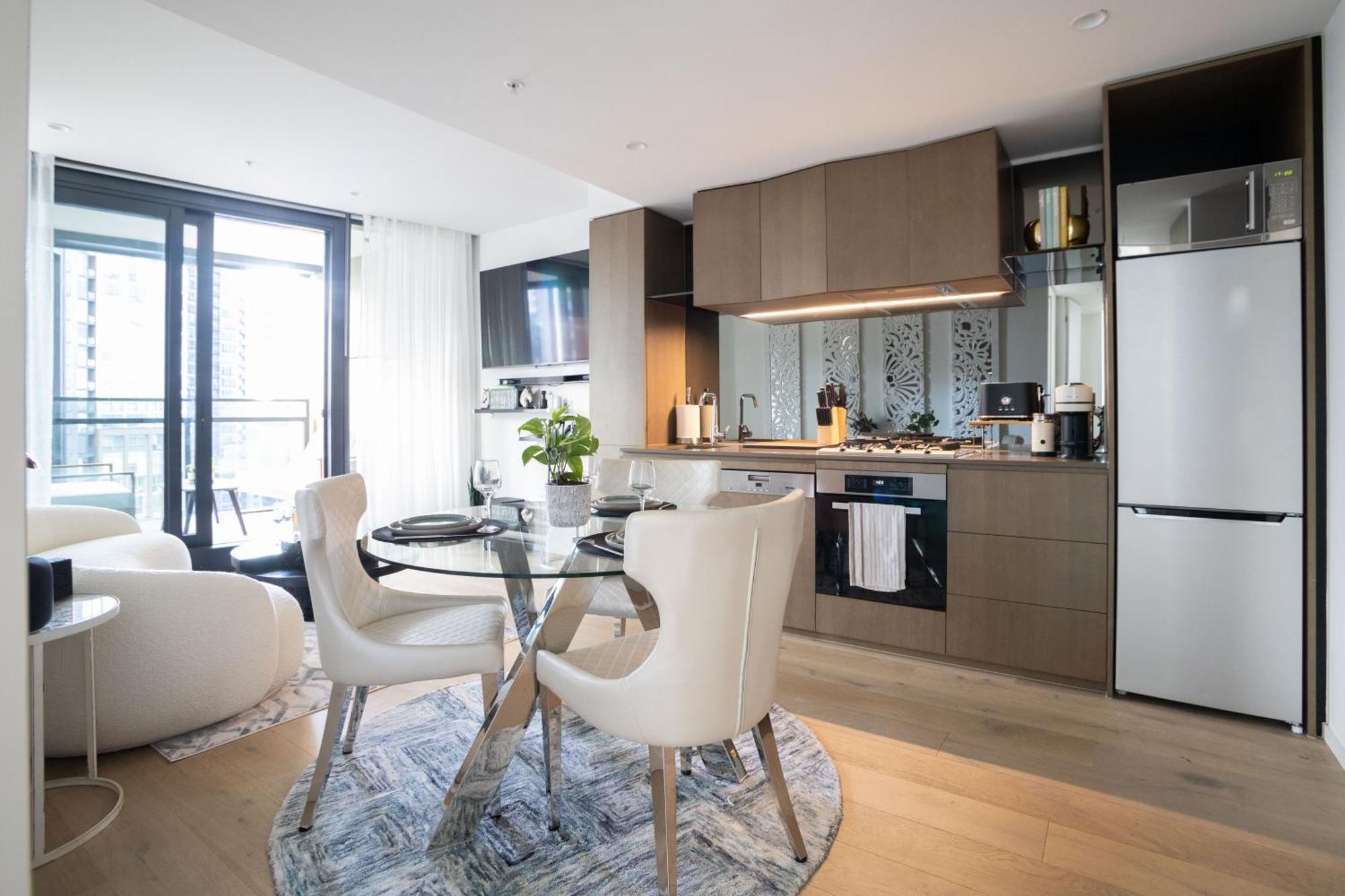 Essence With Balcony Apartment *