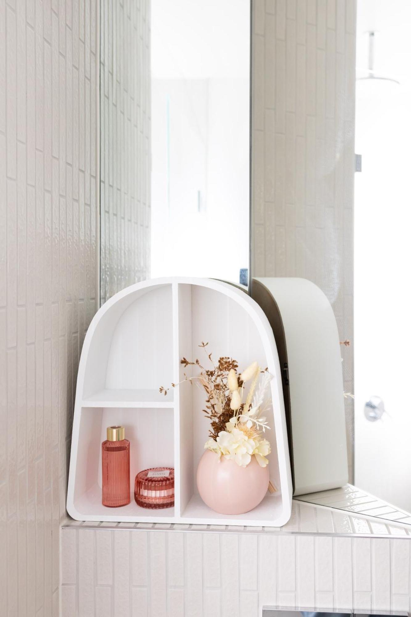 Essence With Balcony & Parking Apartment Melbourne