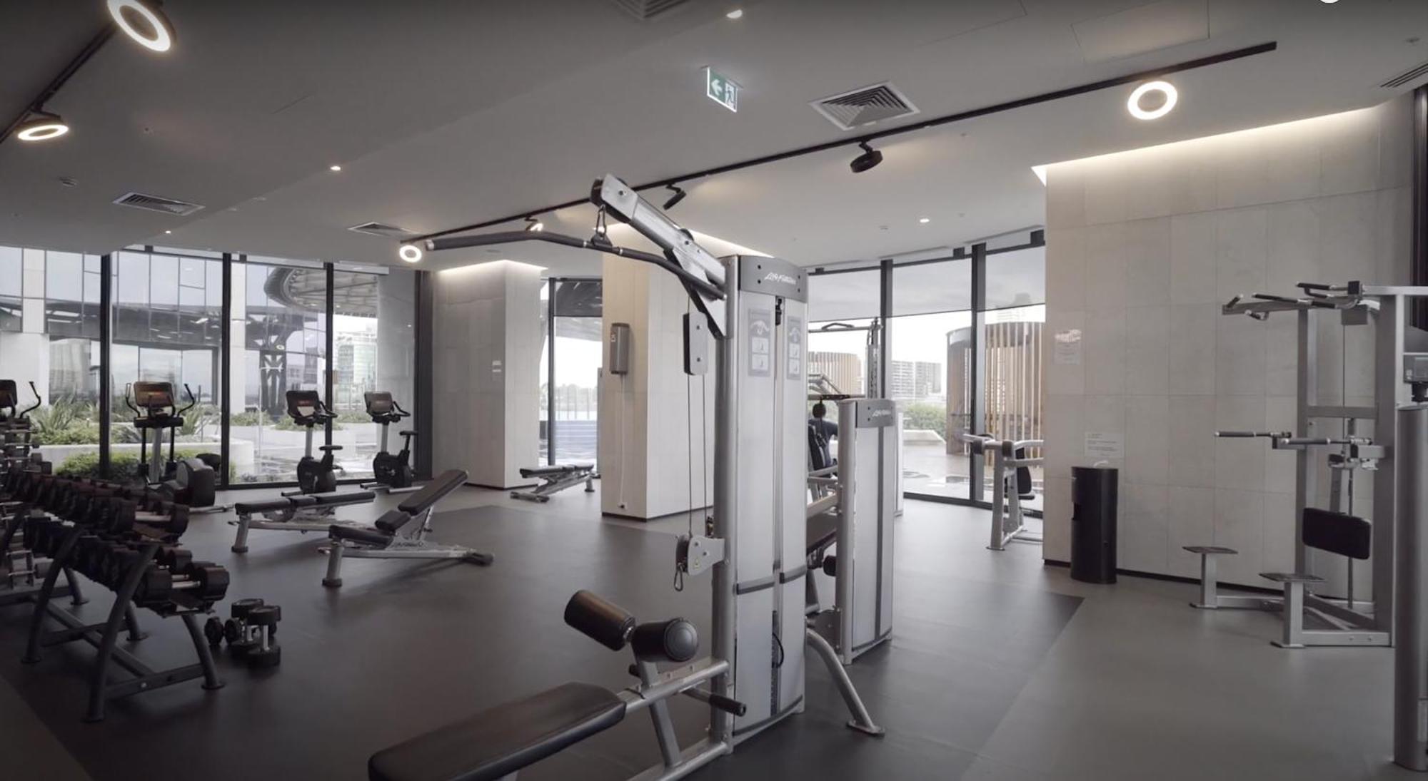 Apartment Essence At Square *