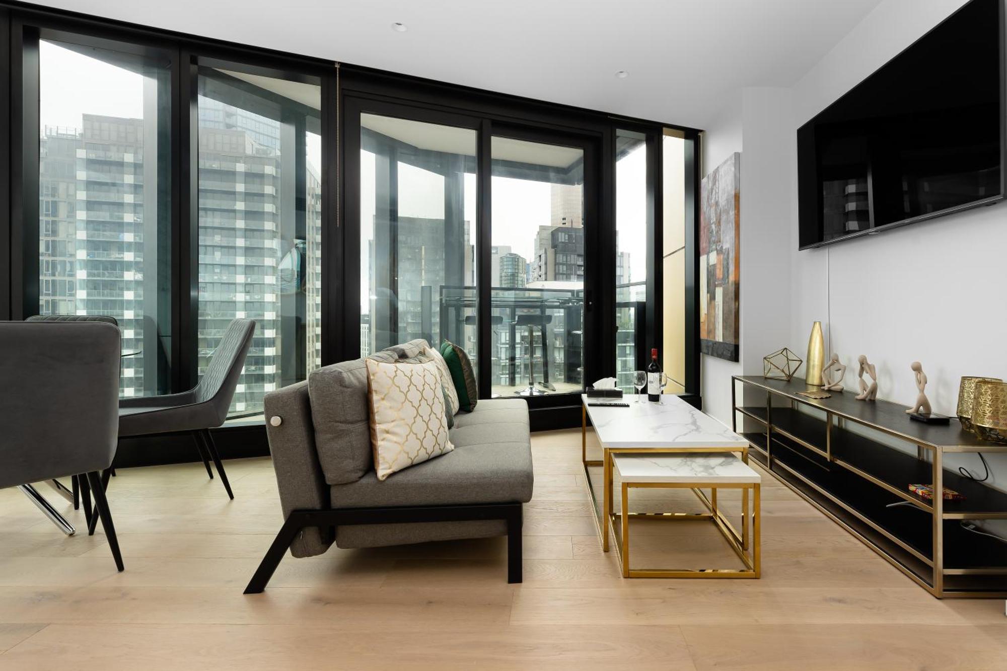 Essence At Square Apartment