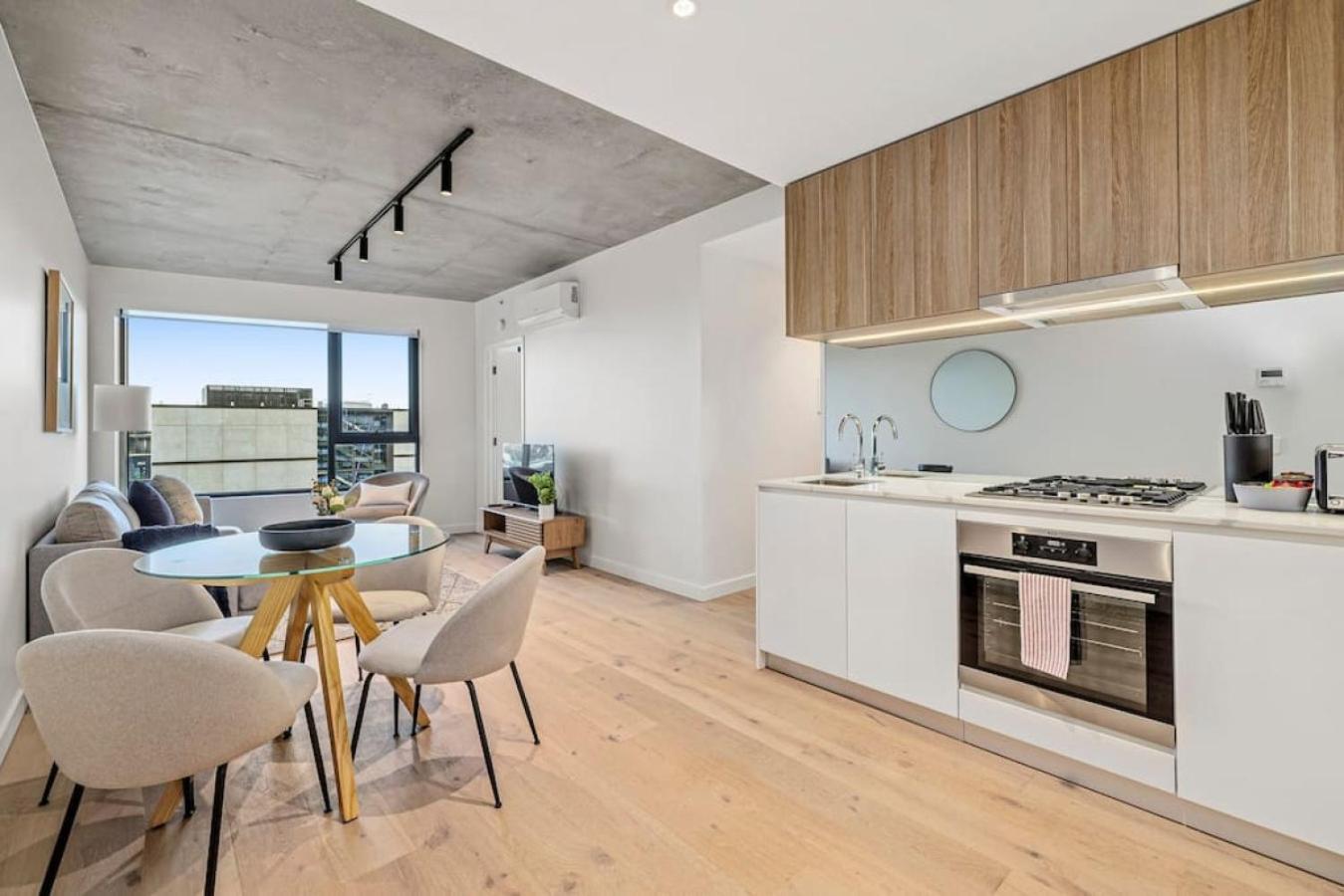 New 2b Sophistication Southbank Apartment *