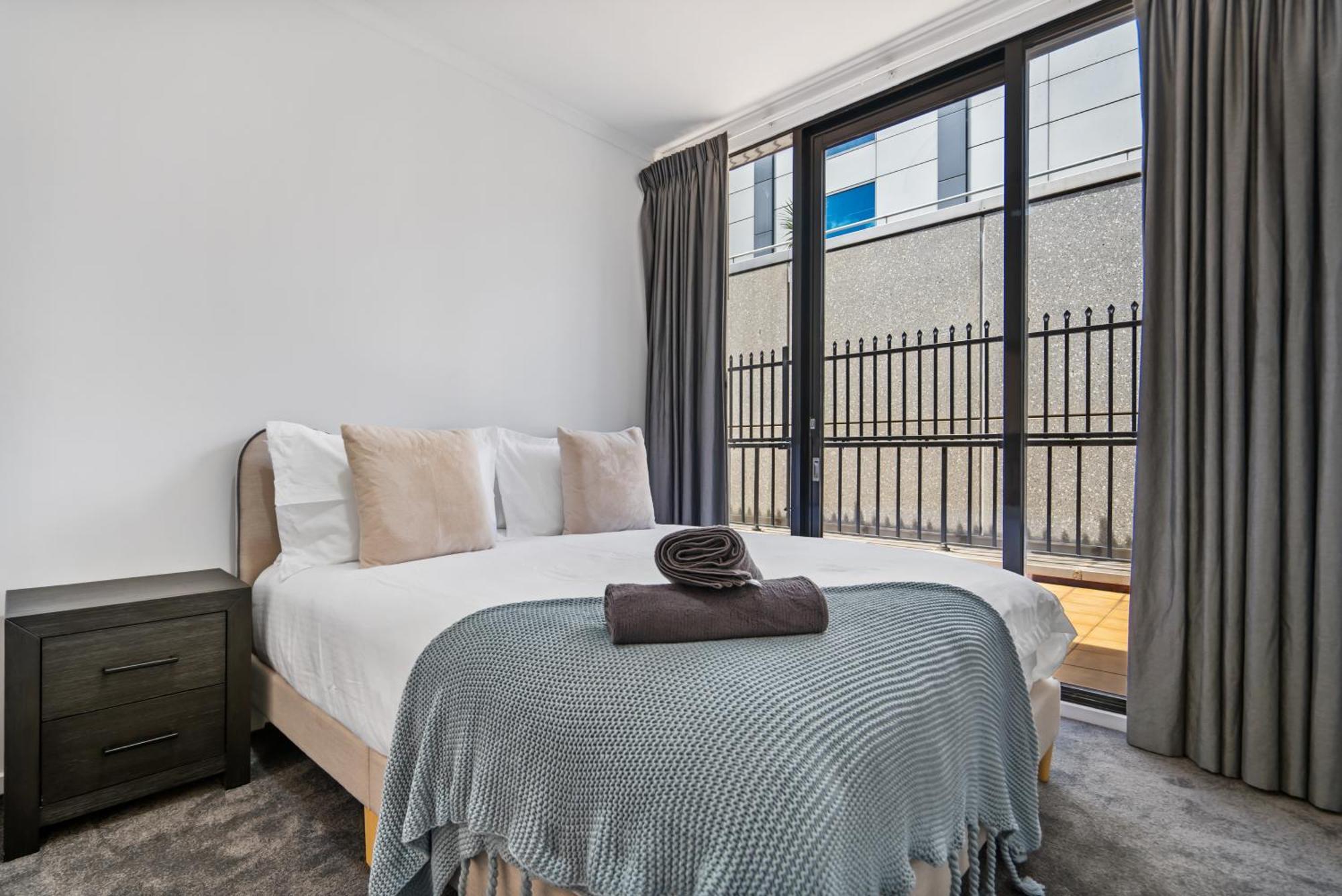 Family Friendly Getaway On Flinders Street Melbourne