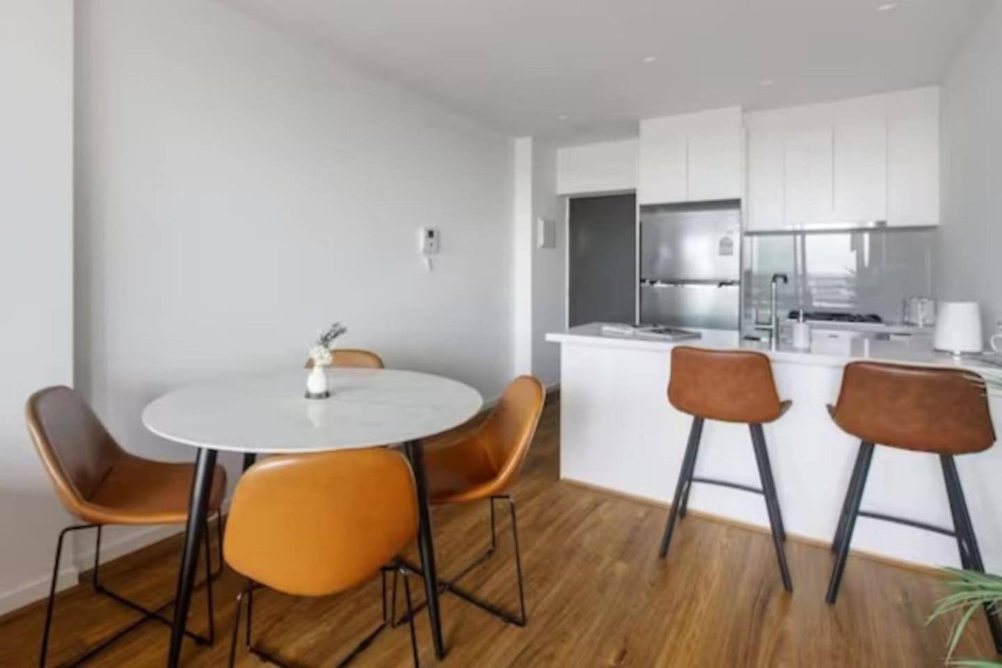 Clarke Contemporary Southbank Skyline Dreams Apartment