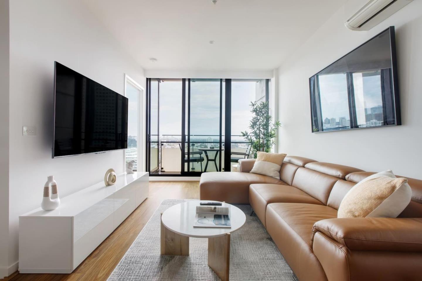Apartment Clarke Contemporary Southbank Skyline Dreams *