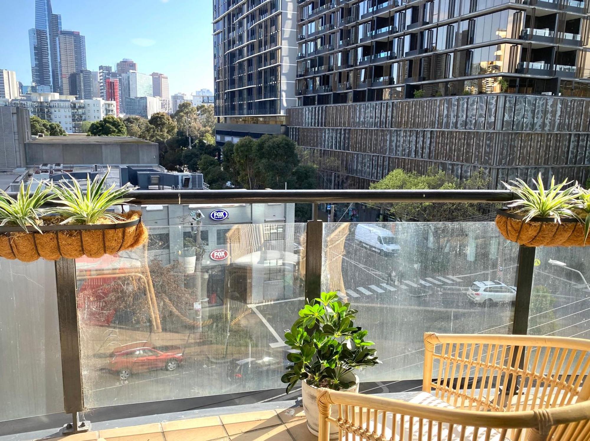 Apartment On Wells - Direct Walk To Everything Melbourne
