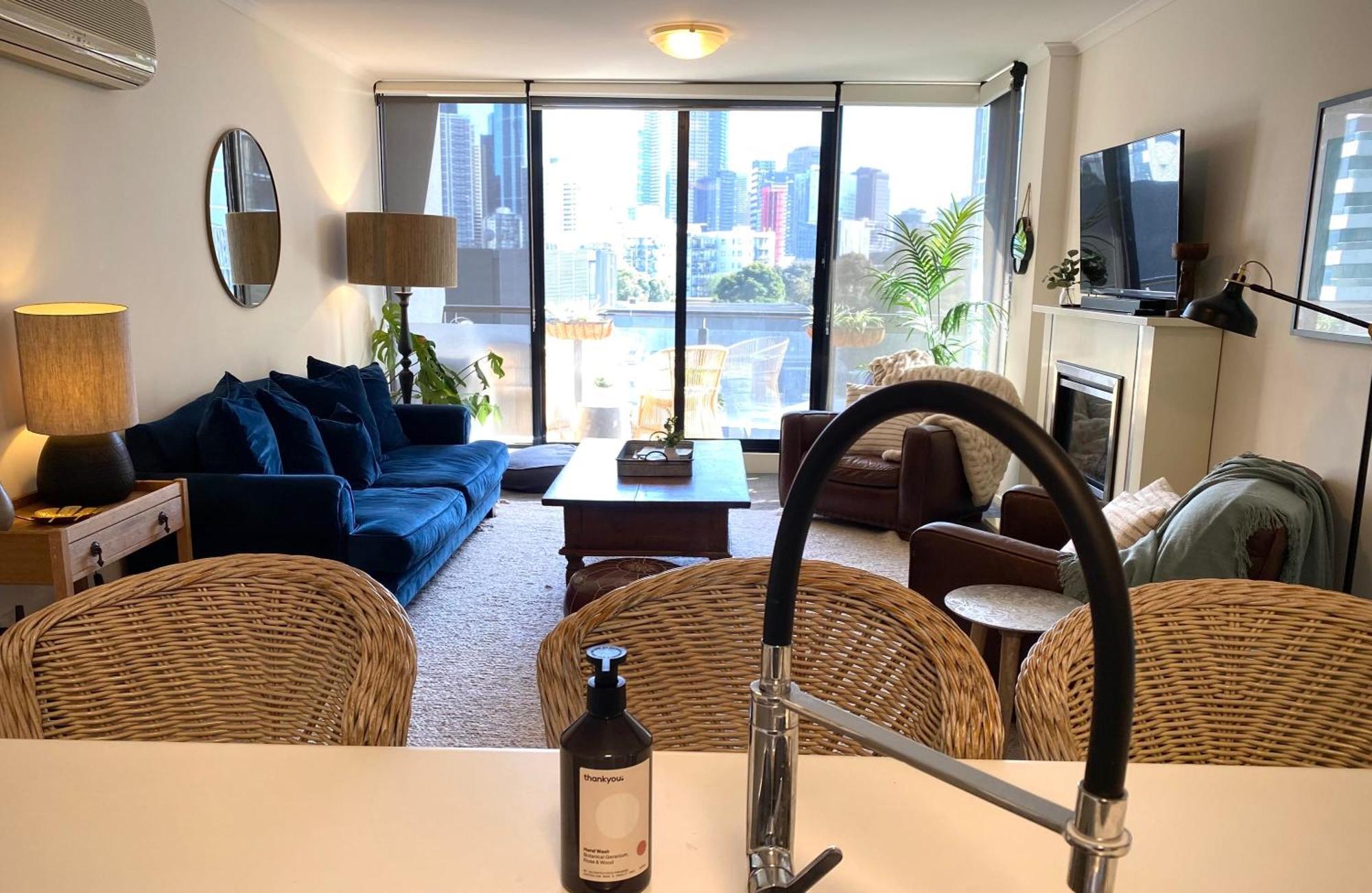 Apartment On Wells - Direct Walk To Everything