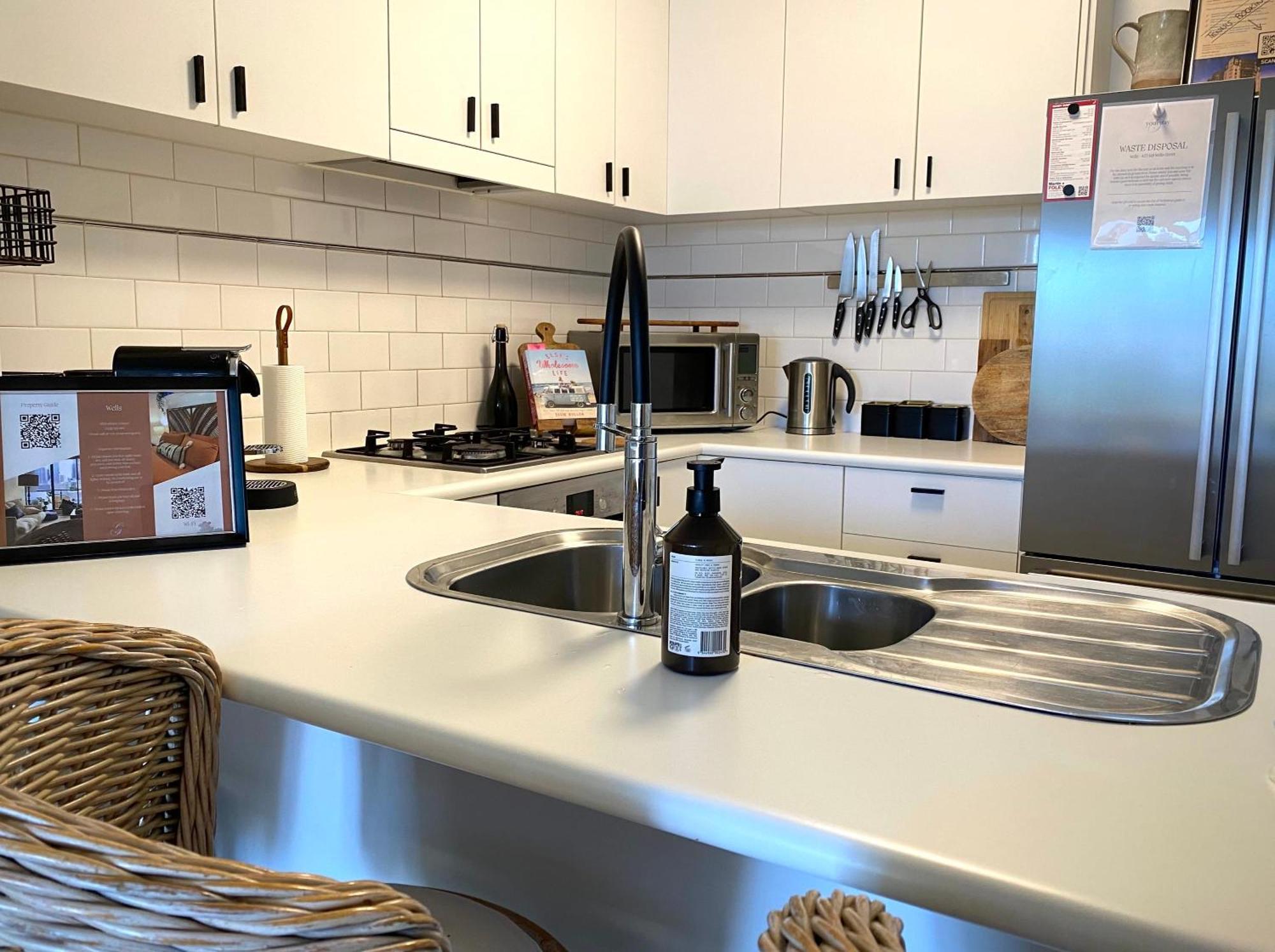Apartment On Wells - Direct Walk To Everything *