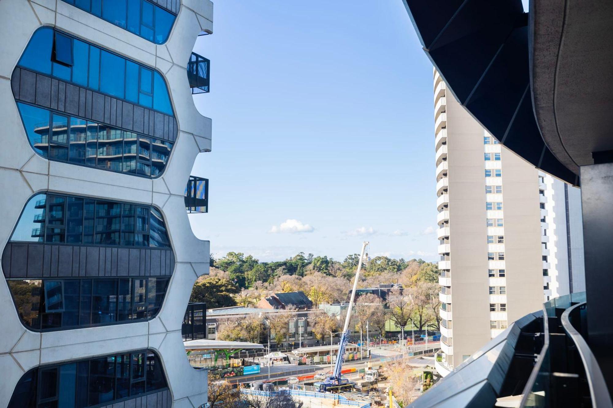 Chic 1-bed In With Parking Near Cbd Apartment
