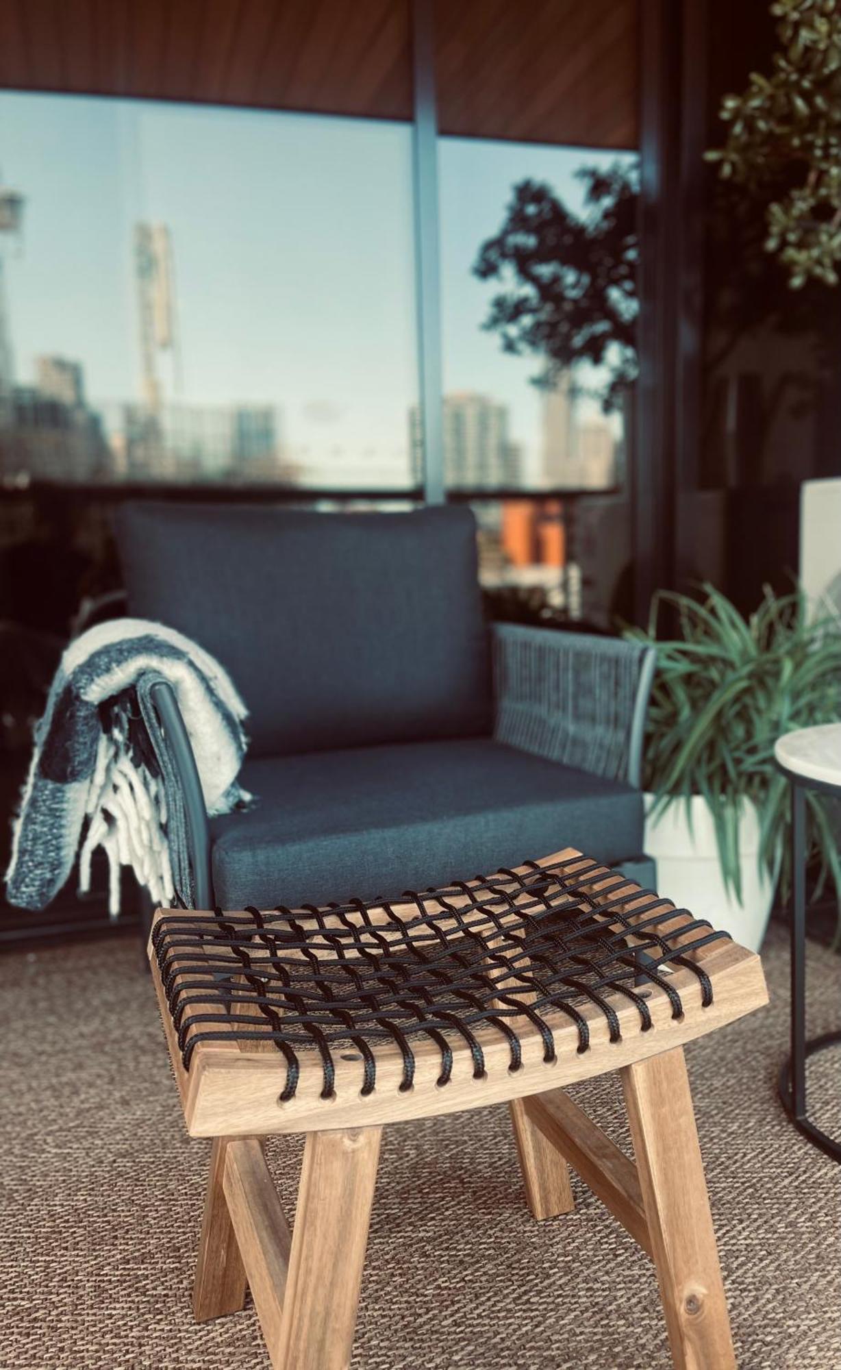 Vibrant !!! Stylish Open Big City View Balcony Family Friendly