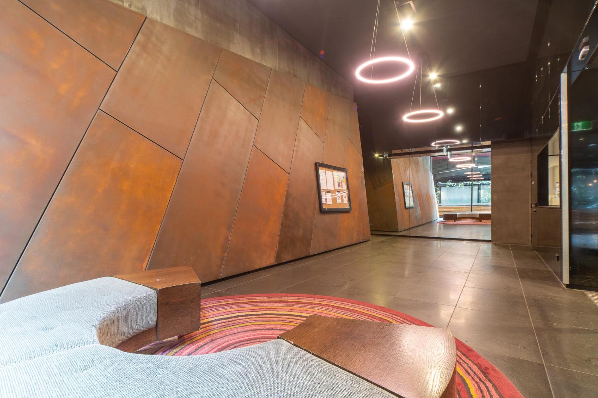 Cbd Water Views Wifi Netflix Apartment Melbourne