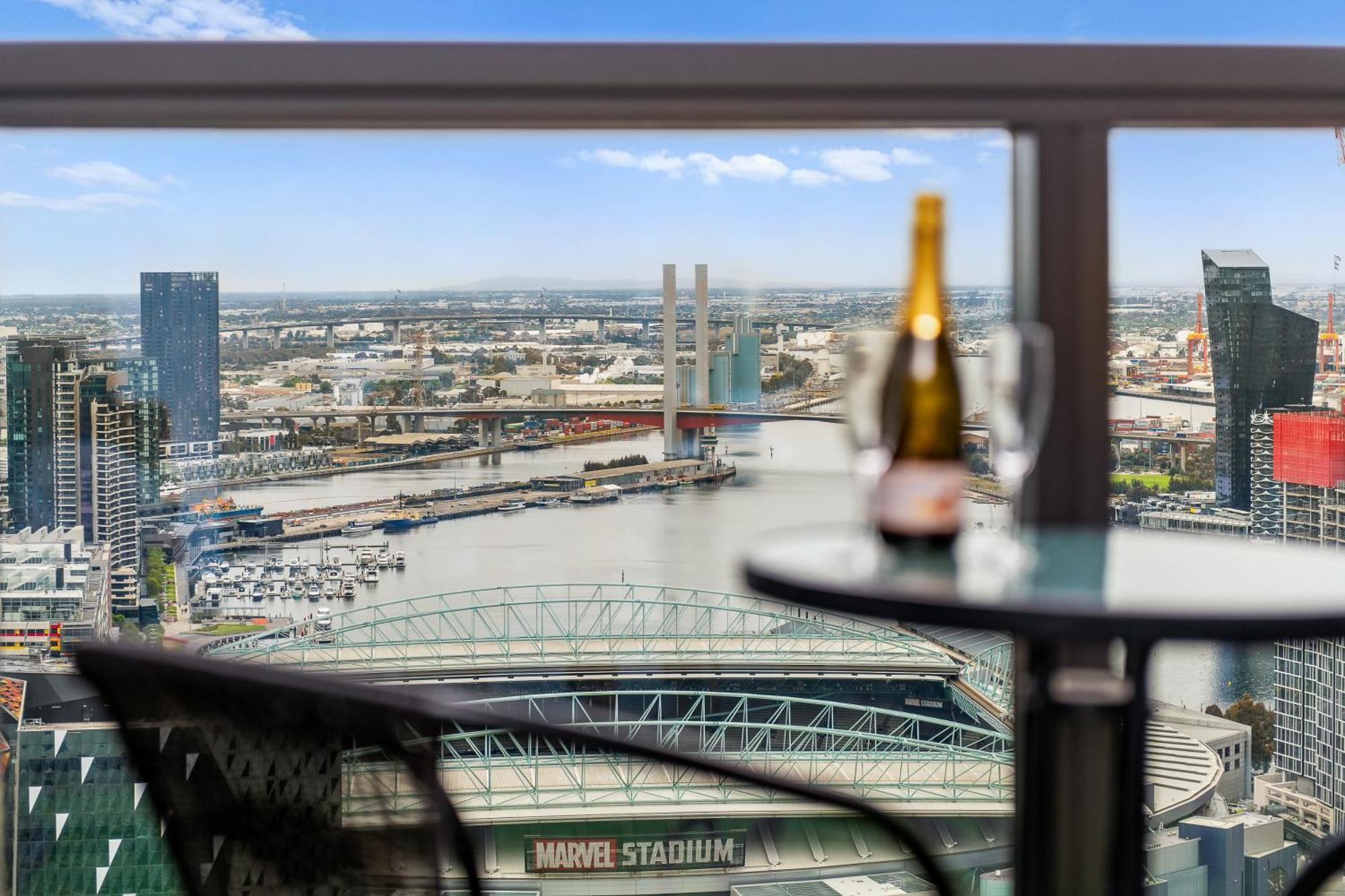 Apartment Cbd Water Views Wifi Netflix *
