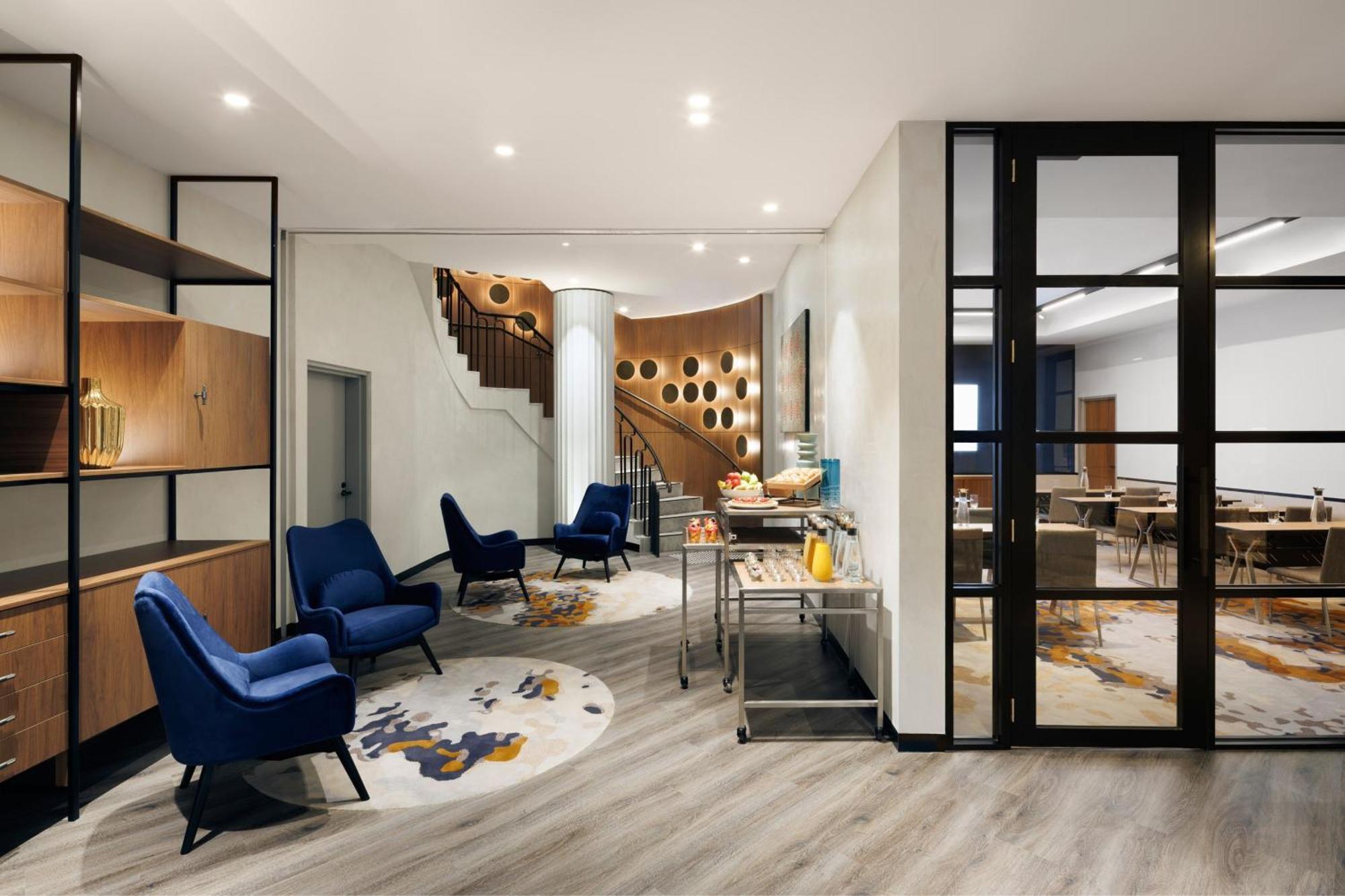 Le Meridien Hotel 5*