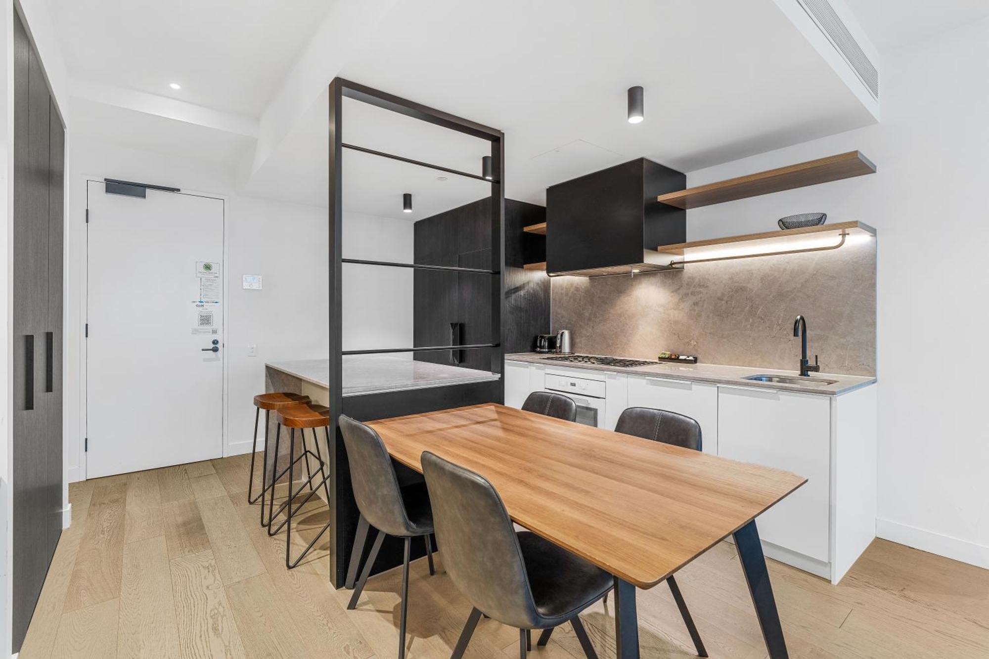Apartment The Eminence By Cllix