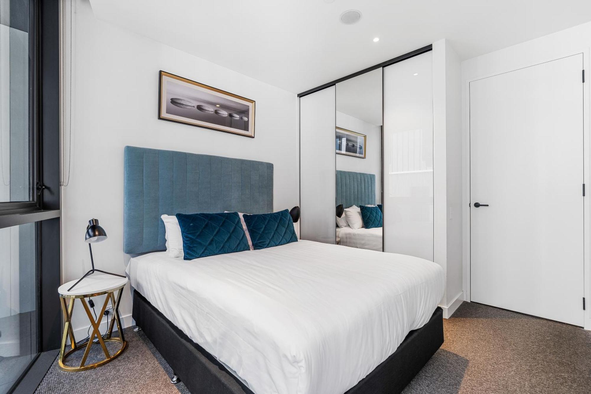 The Eminence By Cllix Apartment Melbourne