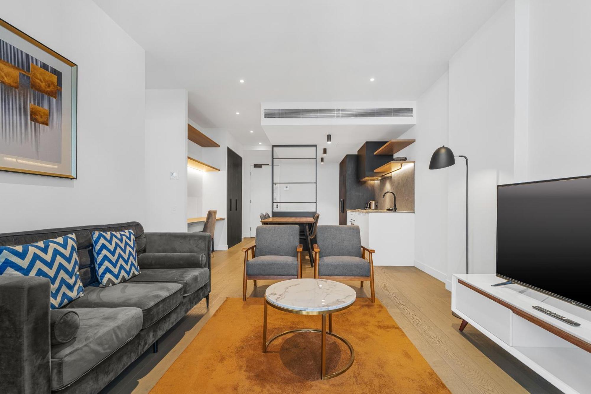 The Eminence By Cllix Apartment *
