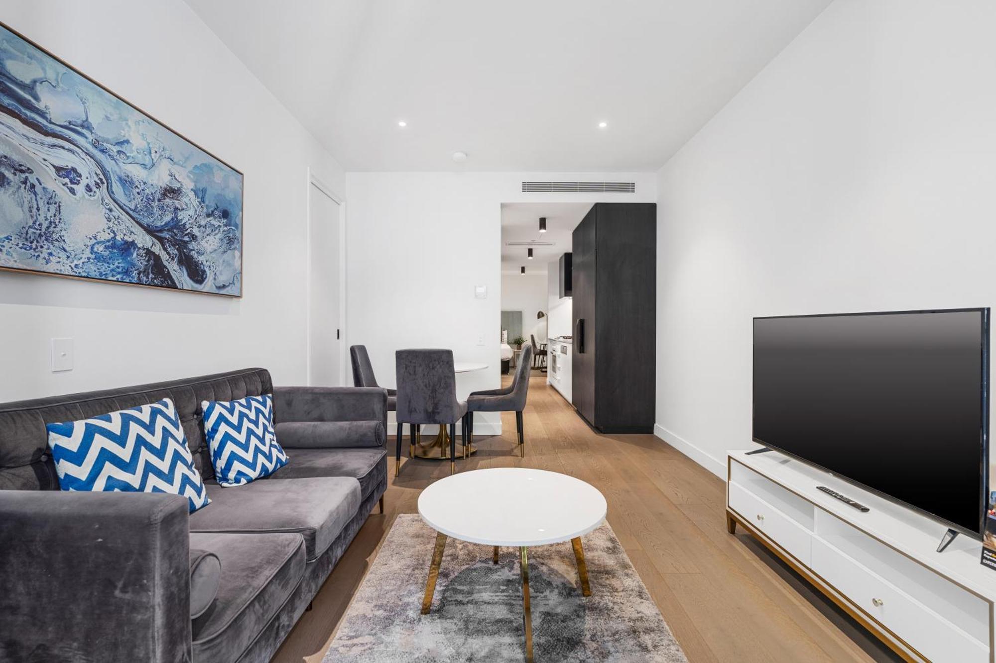 Apartment The Eminence By Cllix