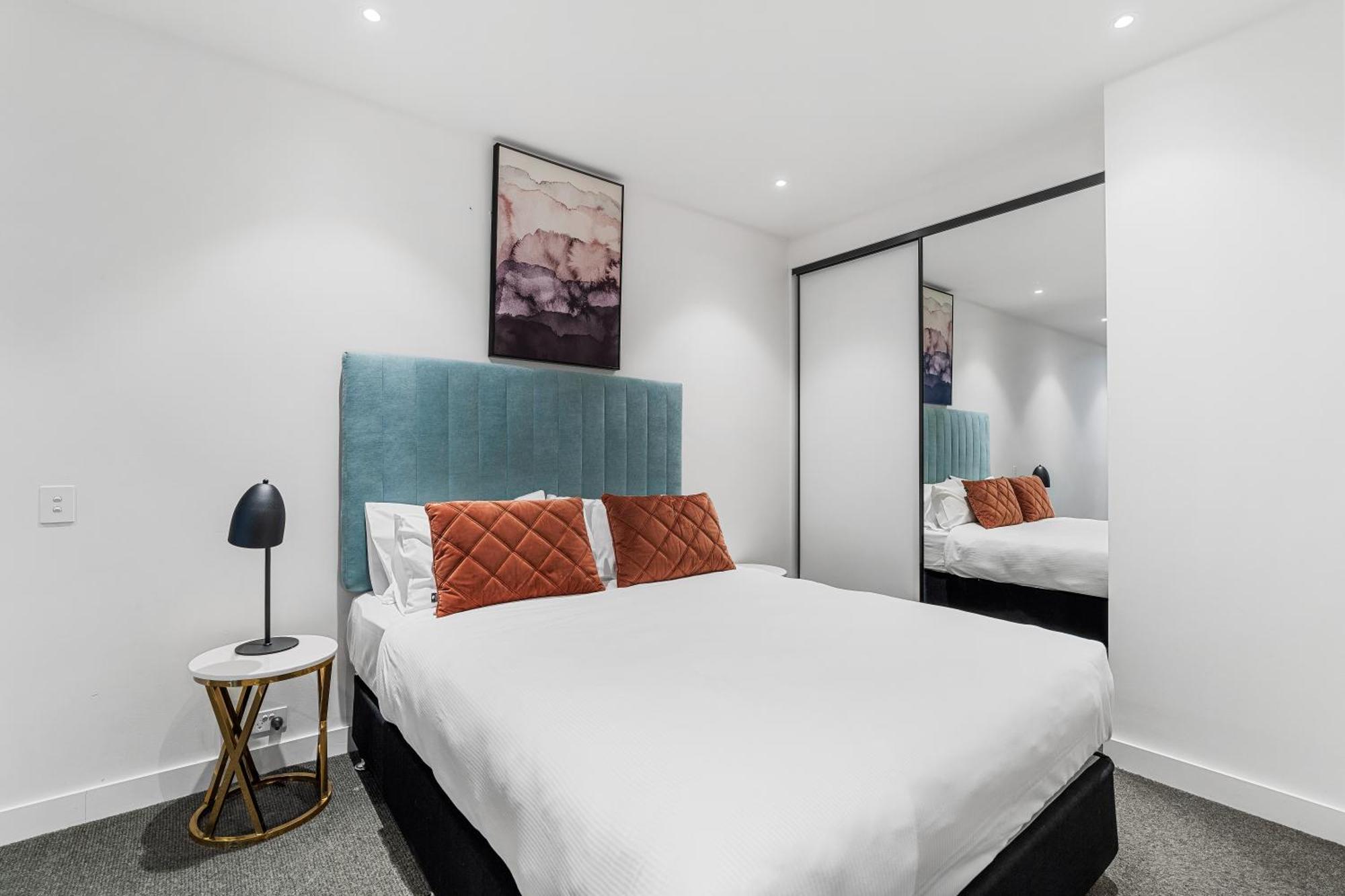 Apartment The Eminence By Cllix *
