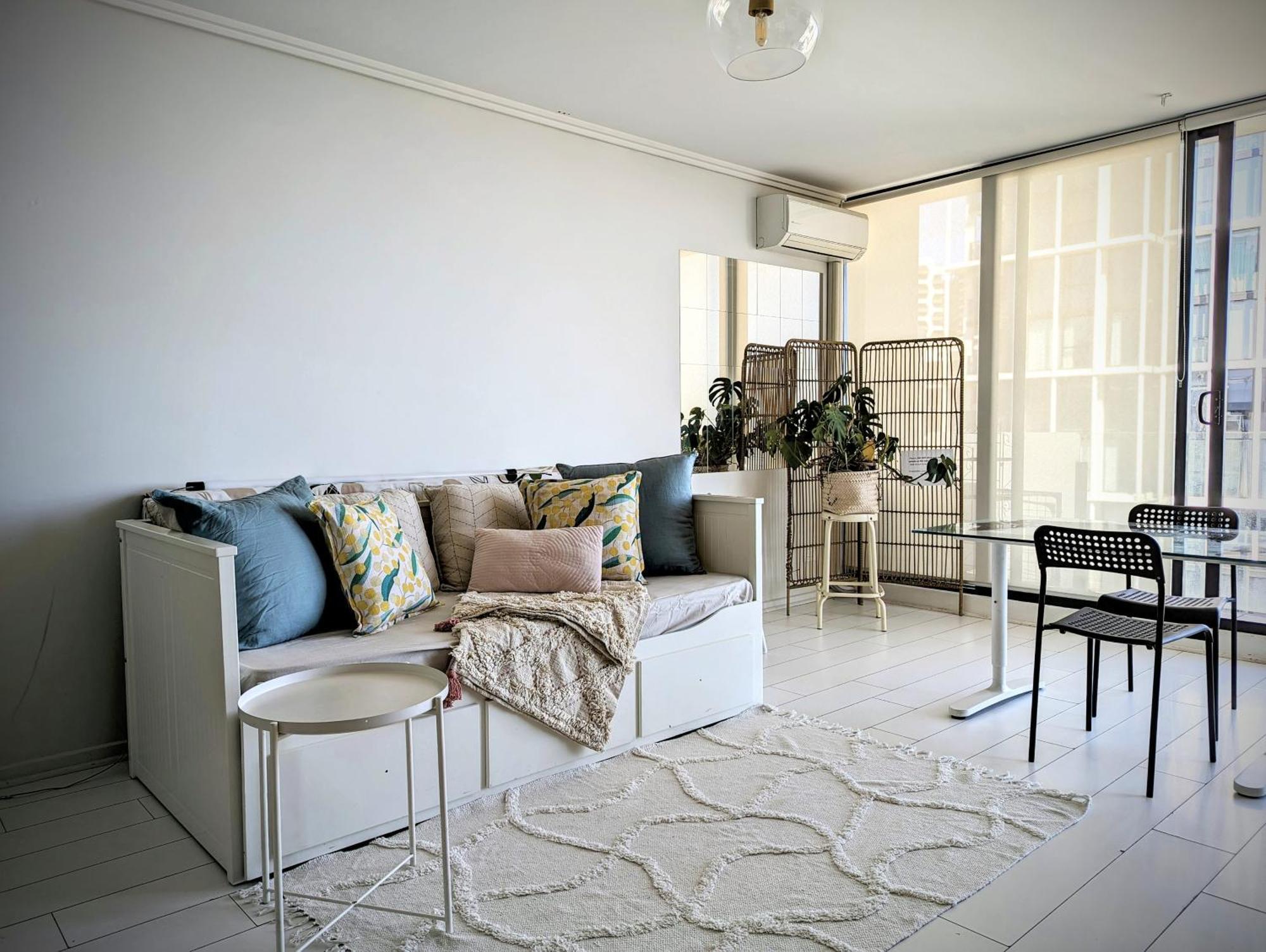 Ocean View Close To Cbd With Indoor Pool. Apartment *