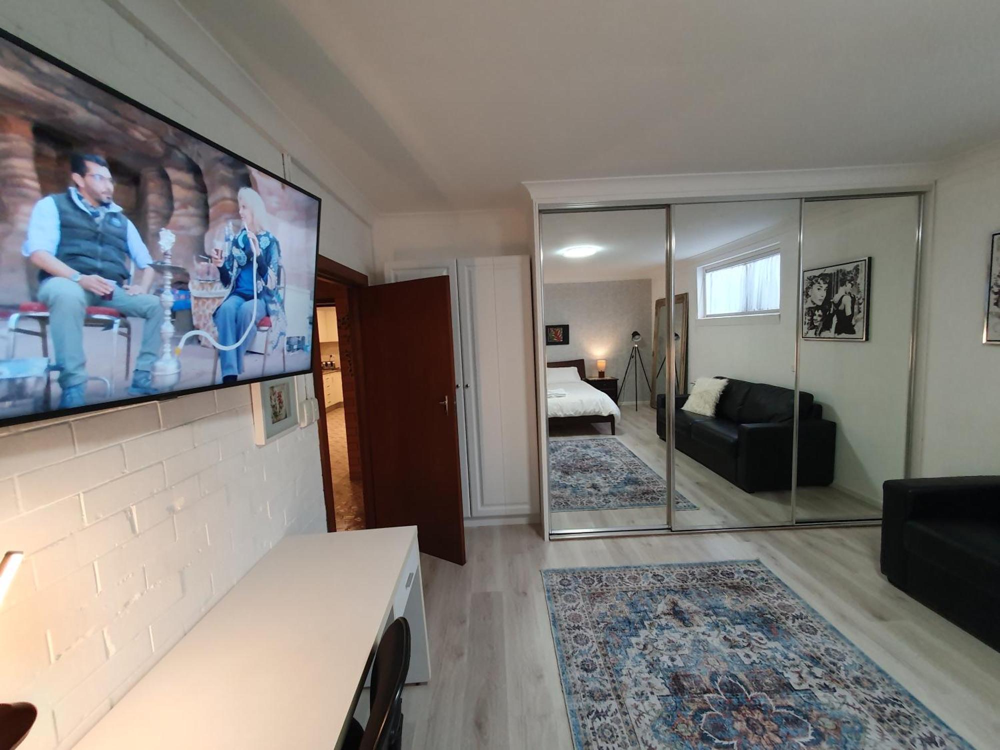 Grandview Executive 2br Apartment Melbourne