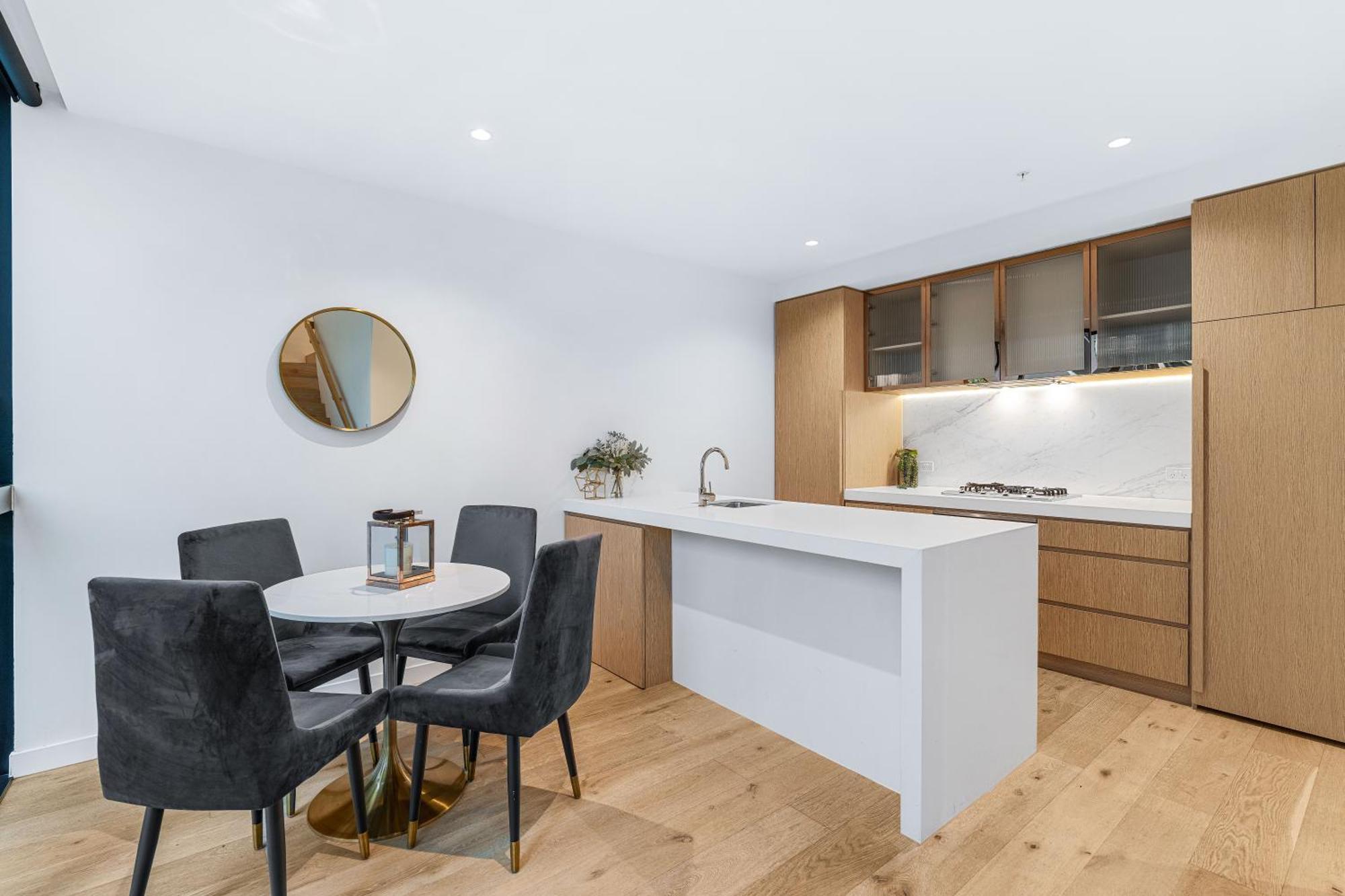 Collins House By Cllix Aparthotel 4*
