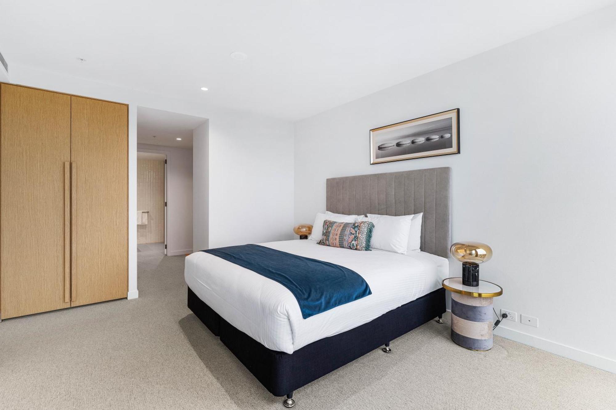 Aparthotel Collins House By Cllix 4*
