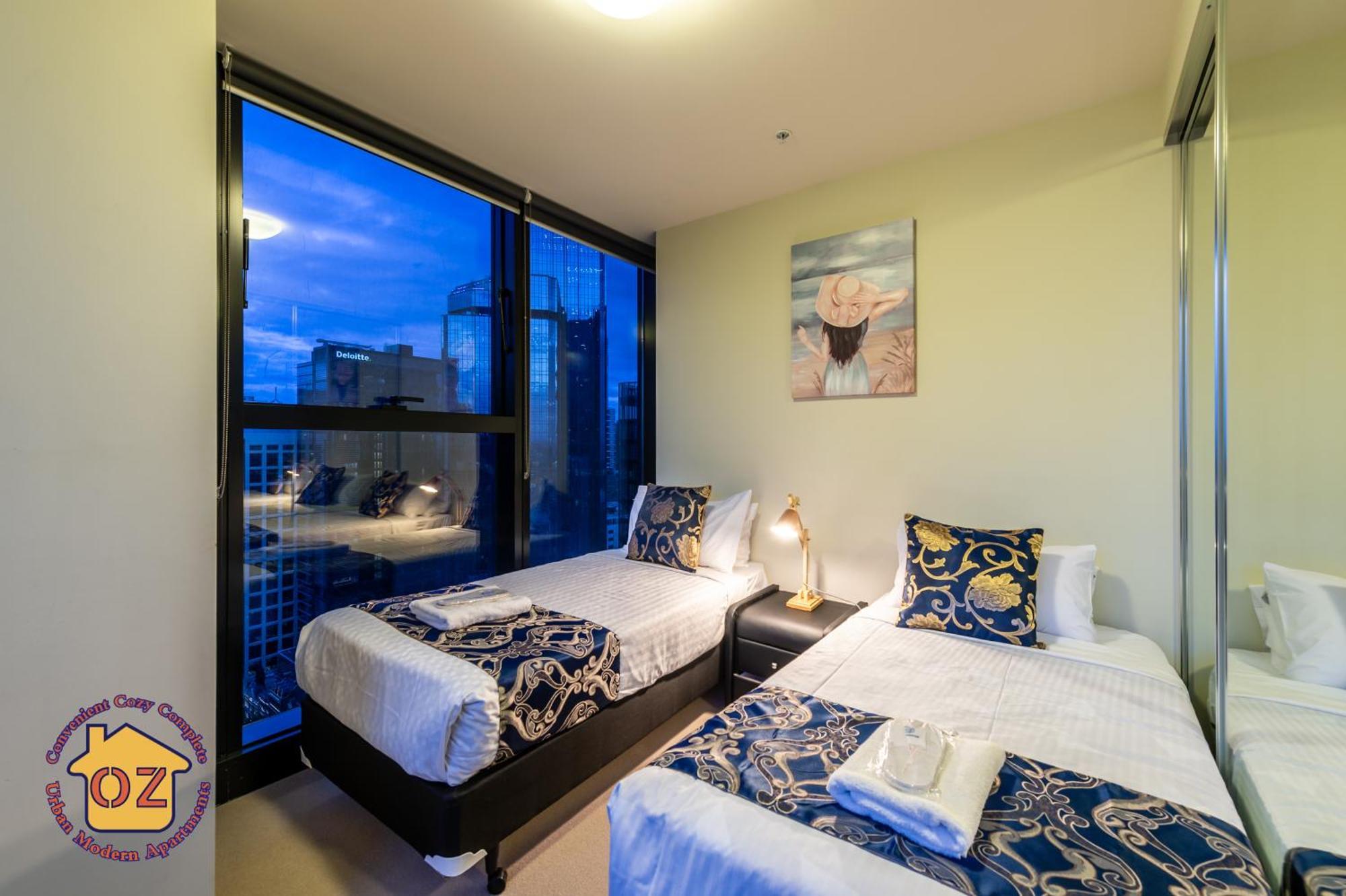 Aussie Escape Apartments-Skyline Collins Tower
