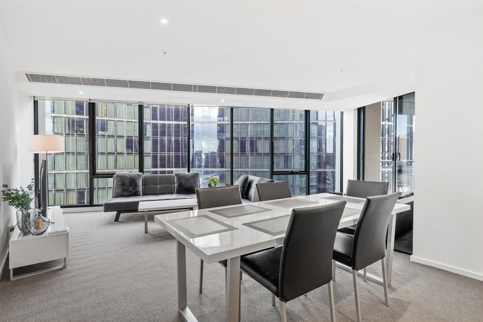 Southbank Two Bedroom - 2202 Apartment