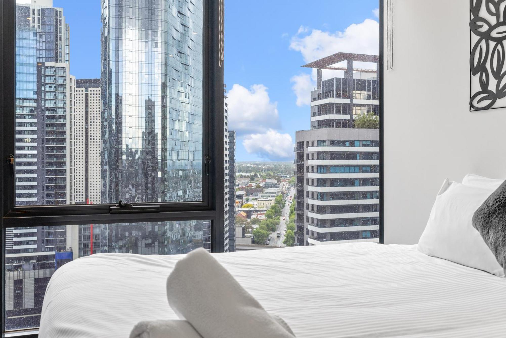 Southbank Two Bedroom - 2202 *