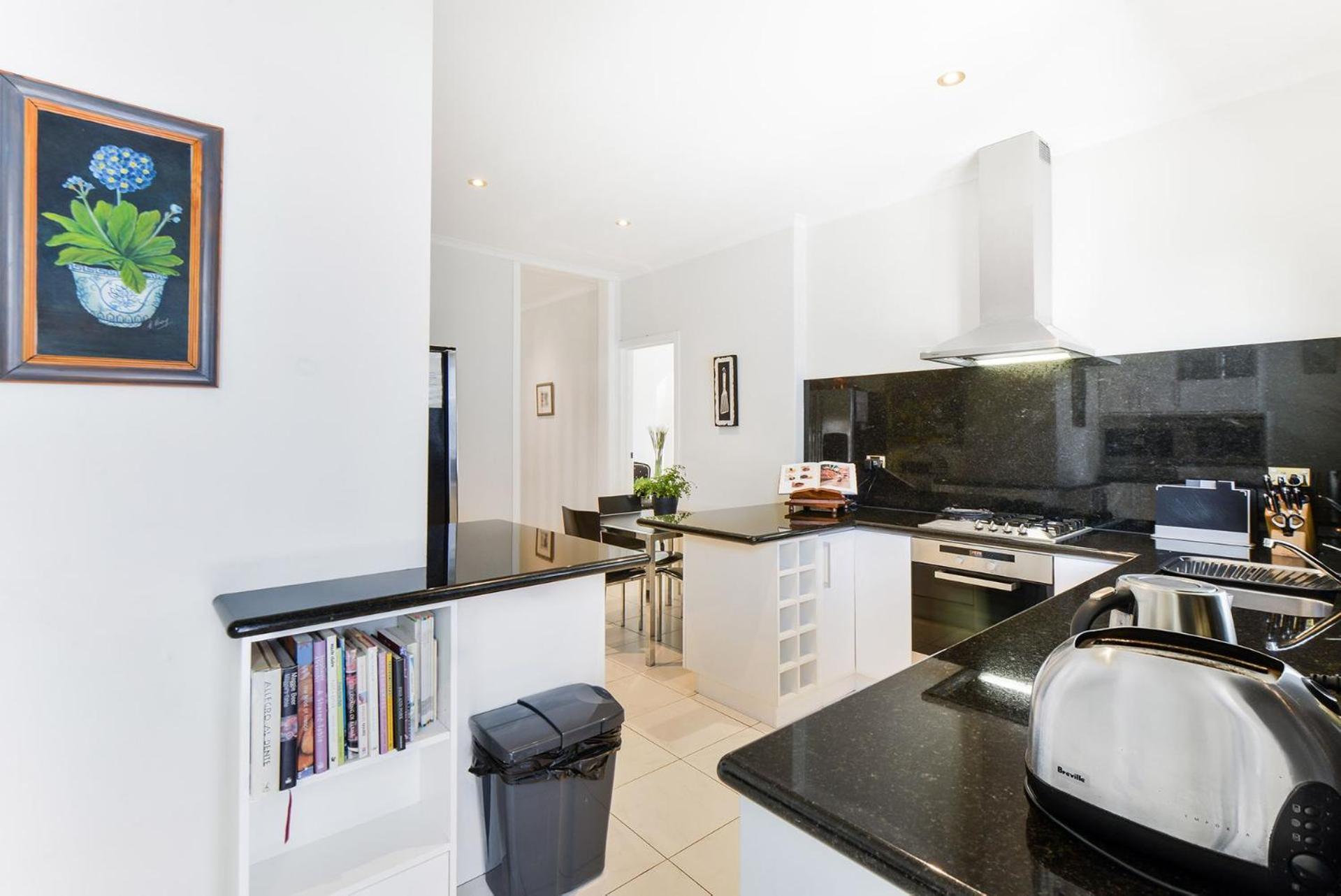 Boutique Stays - Brighton Rose Holiday home Melbourne