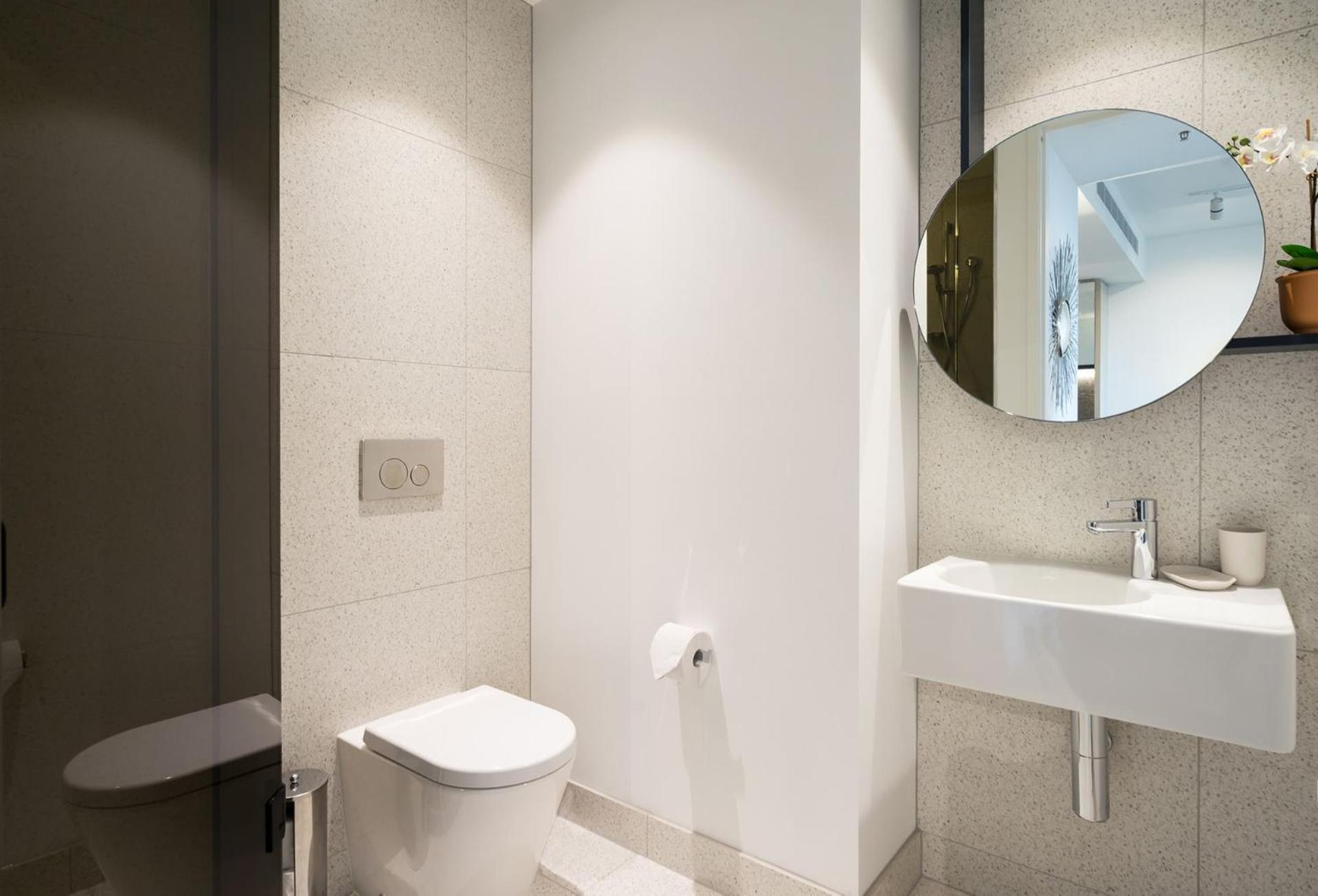 Boutique - The Fawkner Apartment *