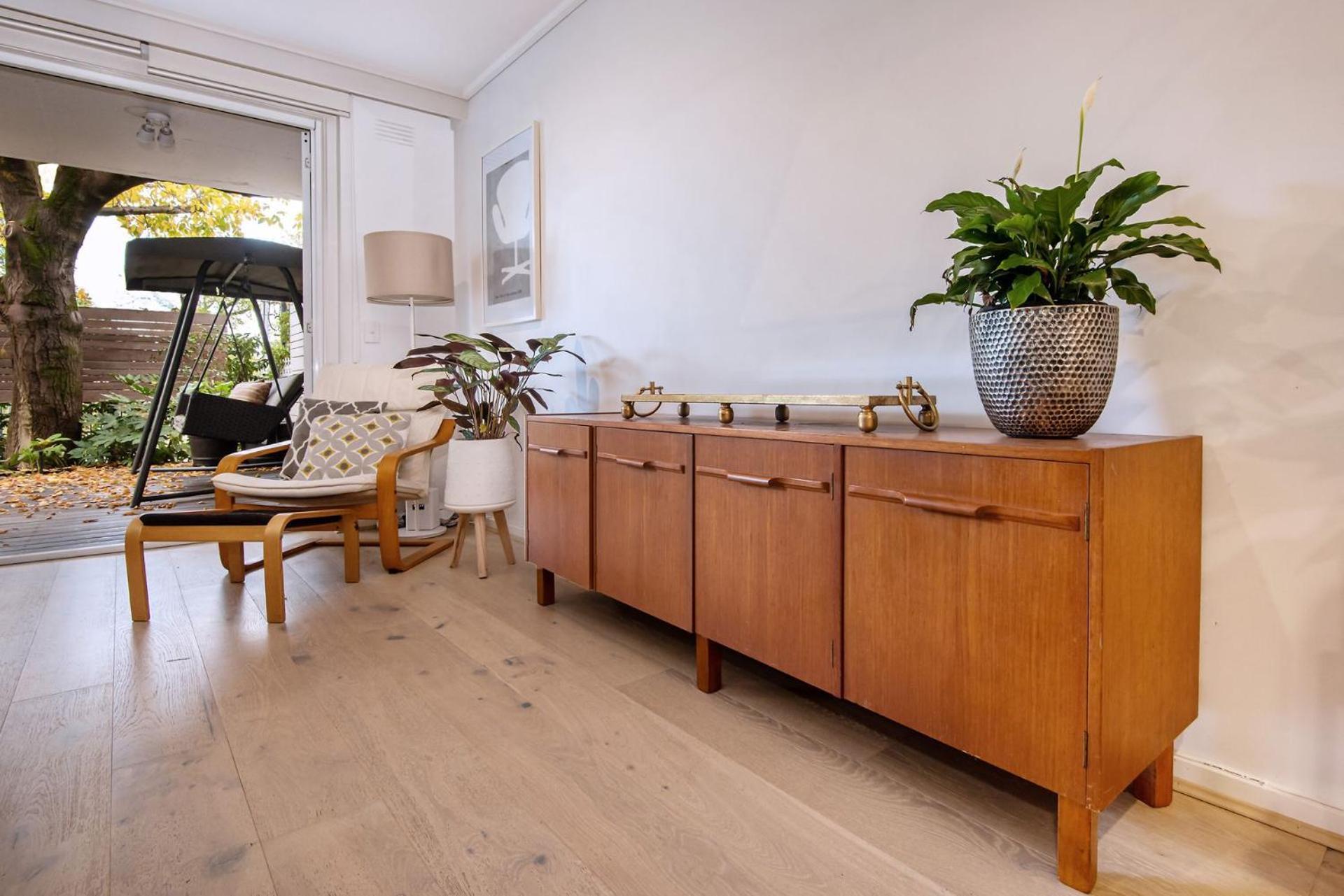 South Yarra Oasis Iconic Location Apartment