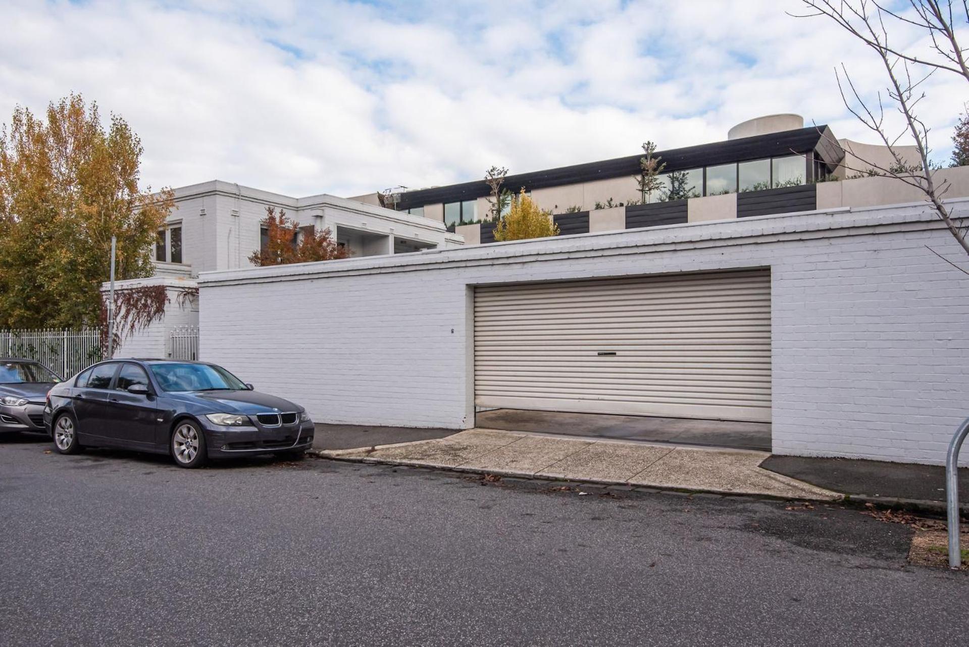 South Yarra Oasis Iconic Location *