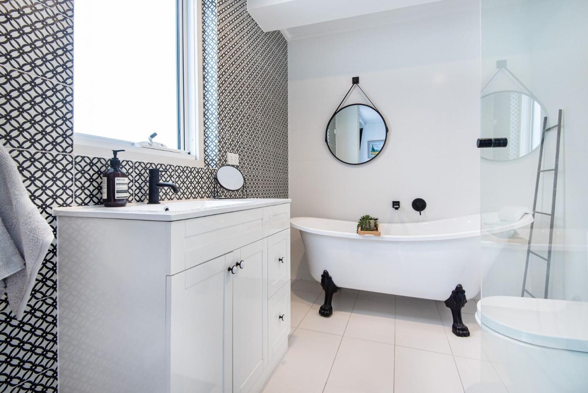 South Yarra Oasis Iconic Location Apartment