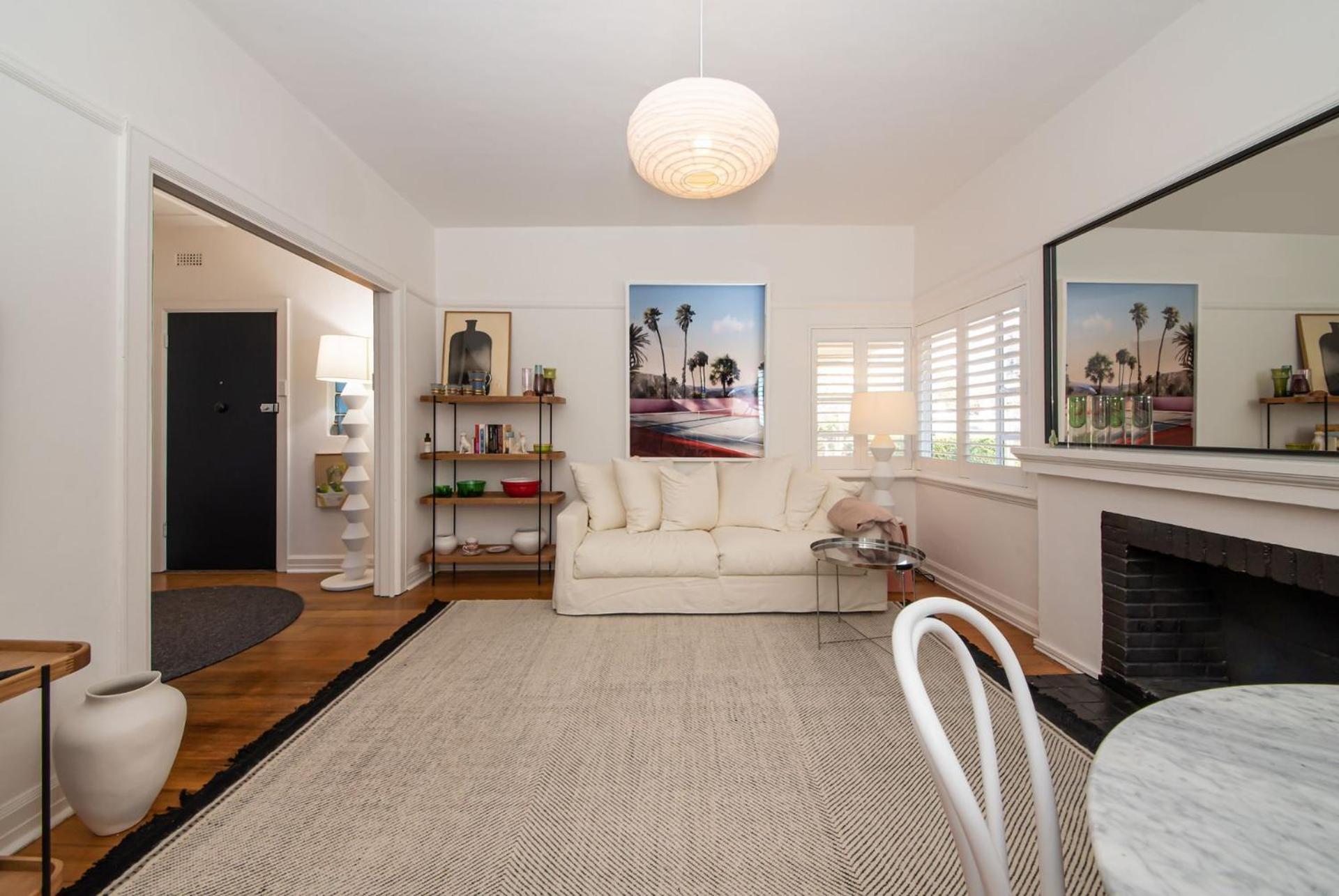 Charnwood Charm In St Kilda *