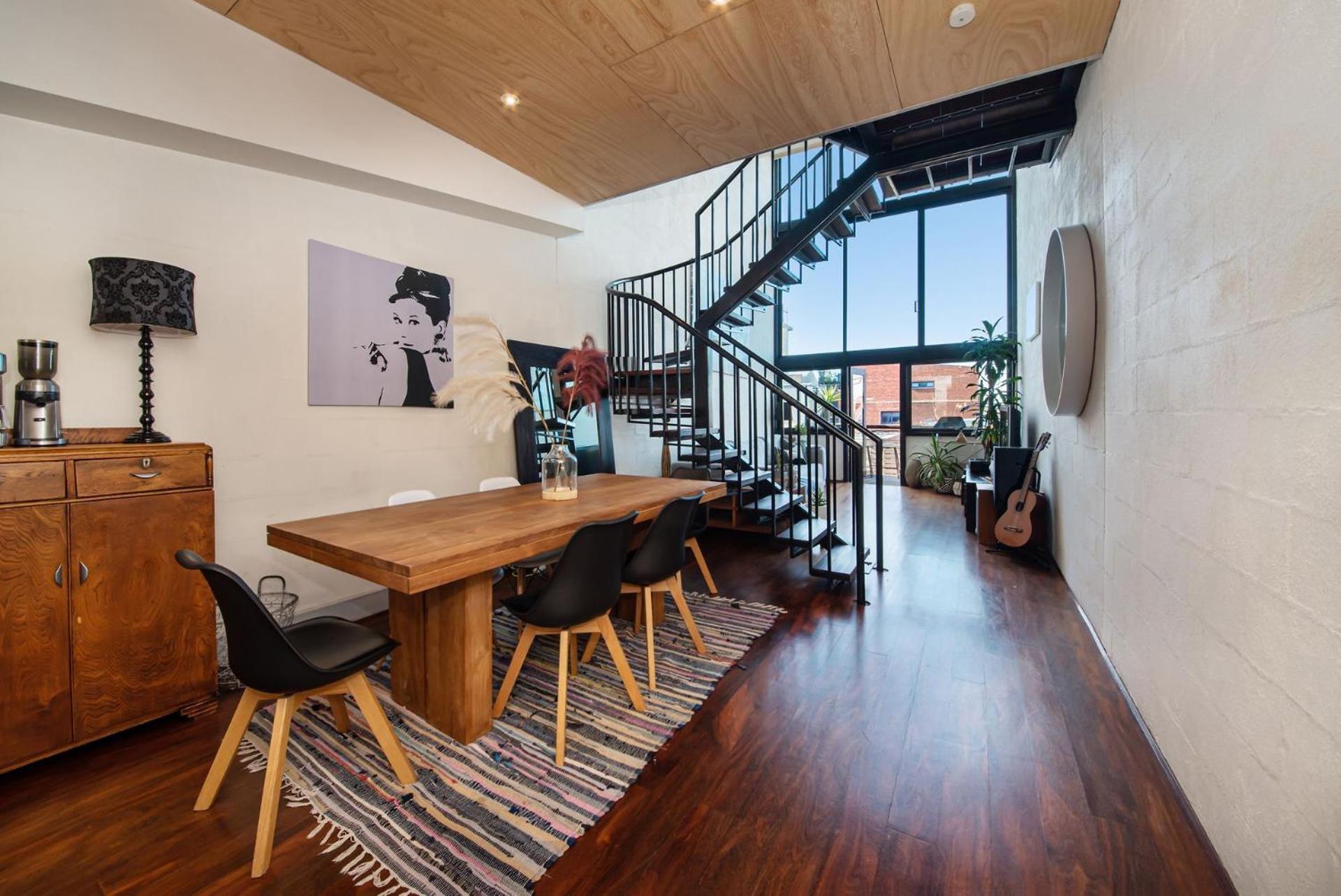 Loft Living Close To The Mcg Apartment