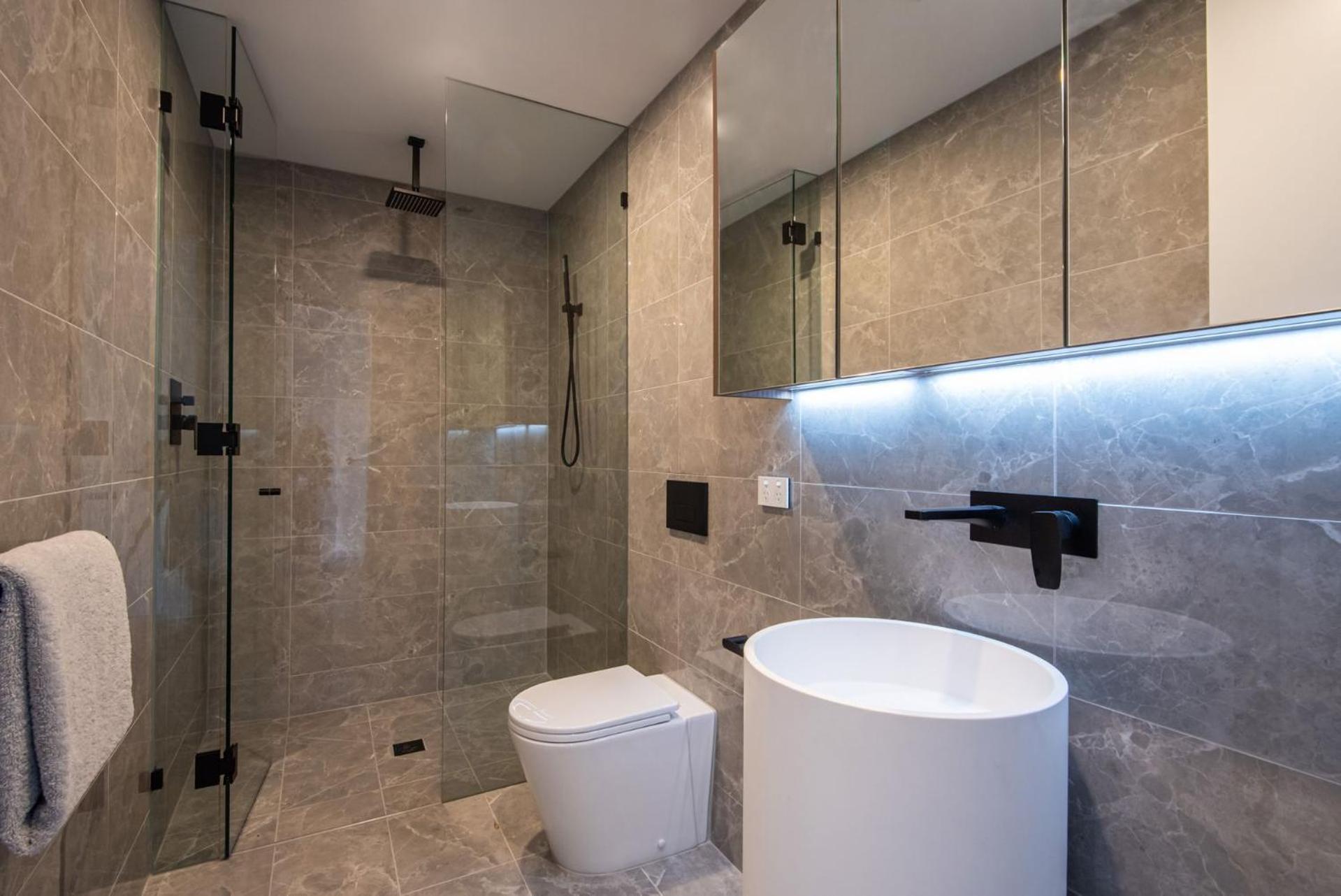 Sport Precinct Luxury Style Over Four Levels * Melbourne