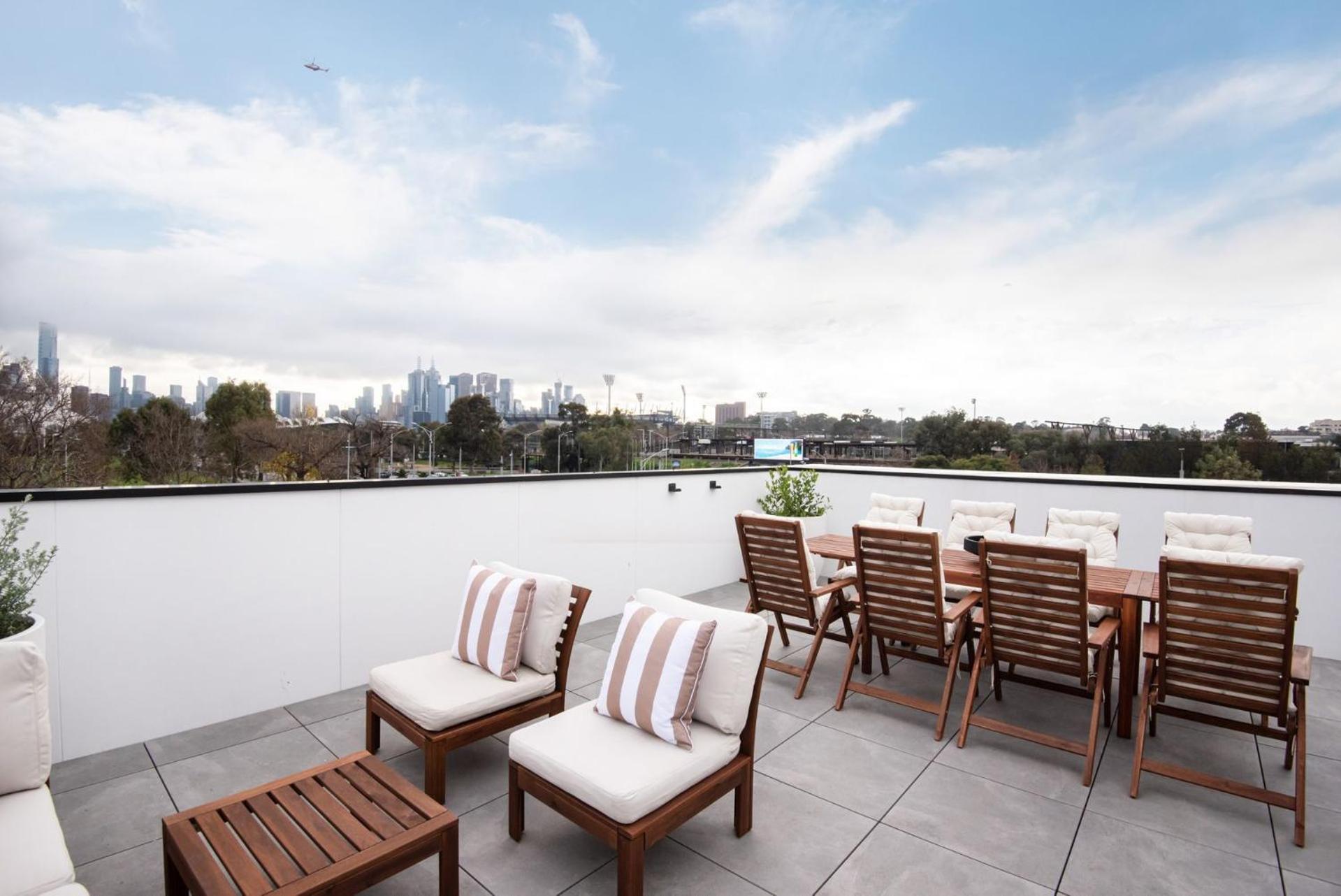 Sport Precinct Luxury Style Over Four Levels Holiday home