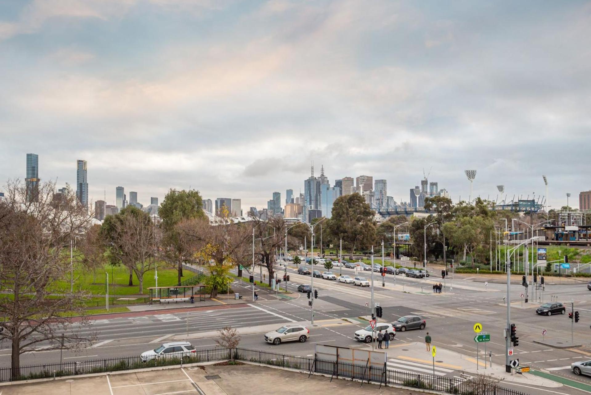 Sport Precinct Luxury Style Over Four Levels