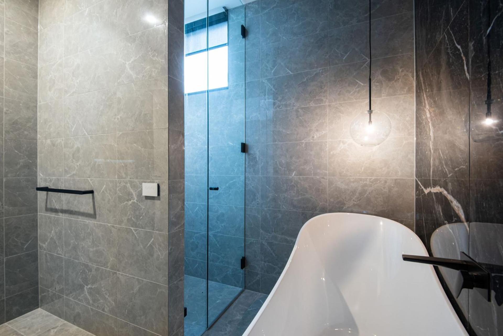 Sport Precinct Luxury Style Over Four Levels Holiday home Melbourne