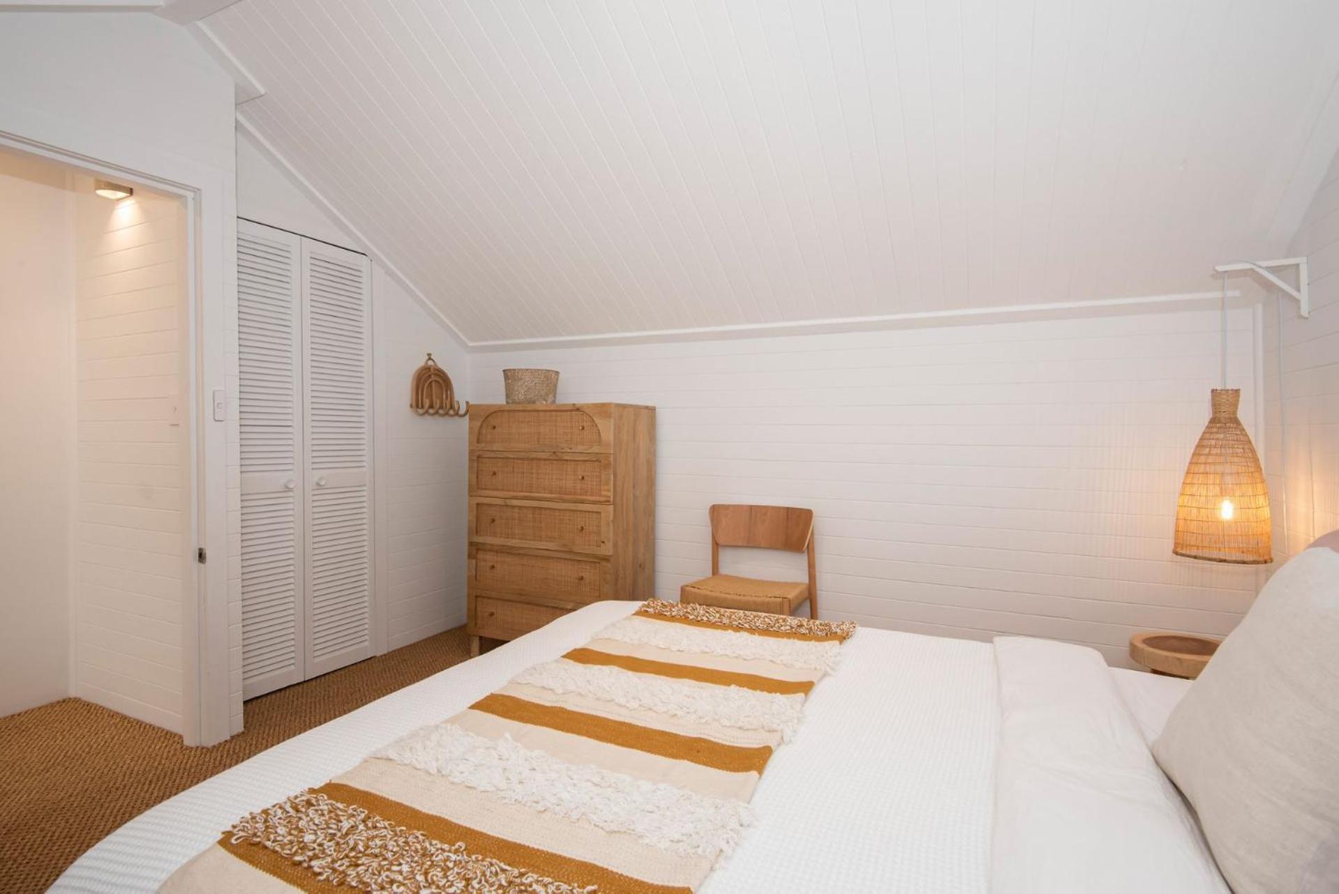 Modern Haven In Vibey Fitzroy Walk To Shops * Melbourne