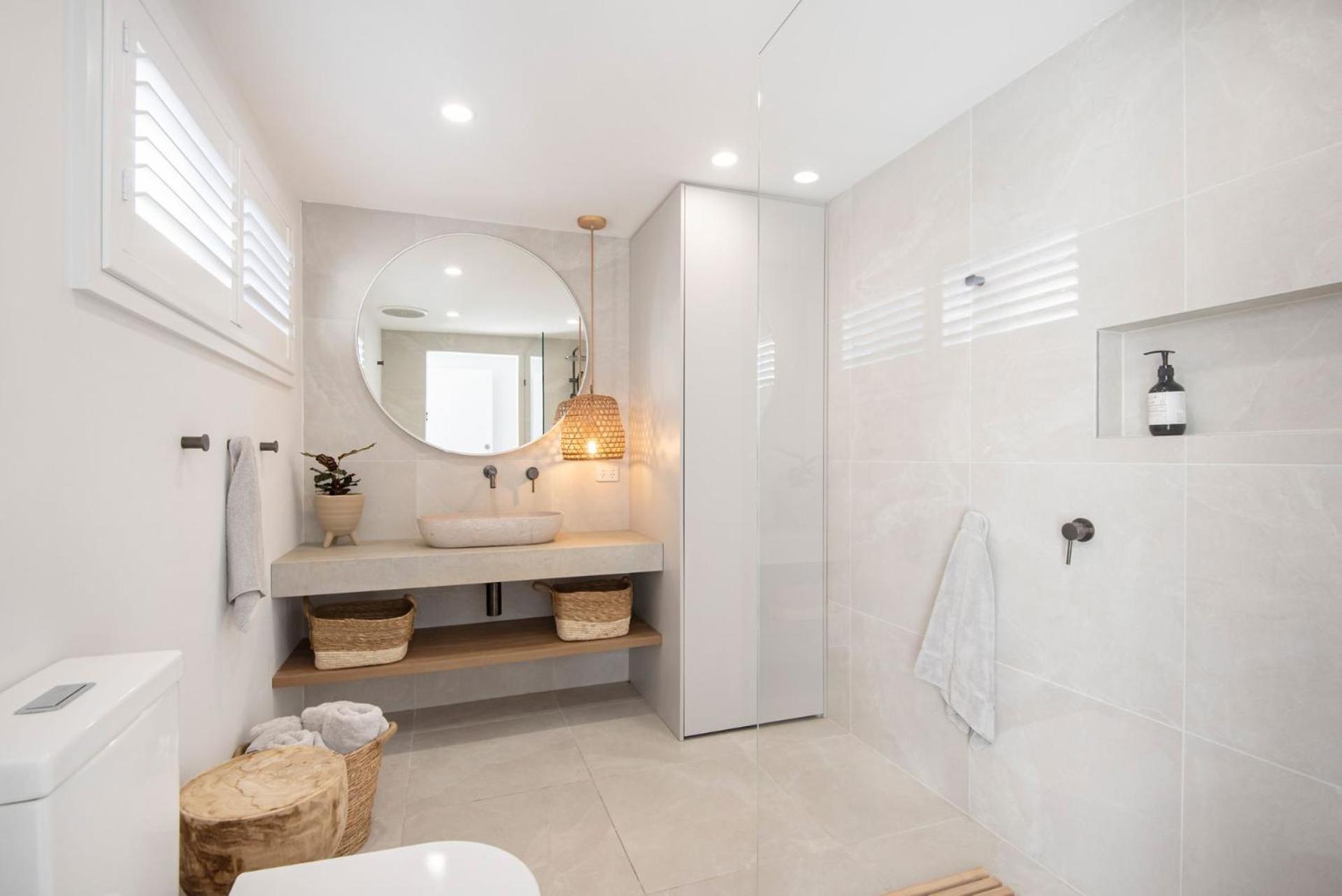Holiday home Modern Haven In Vibey Fitzroy Walk To Shops