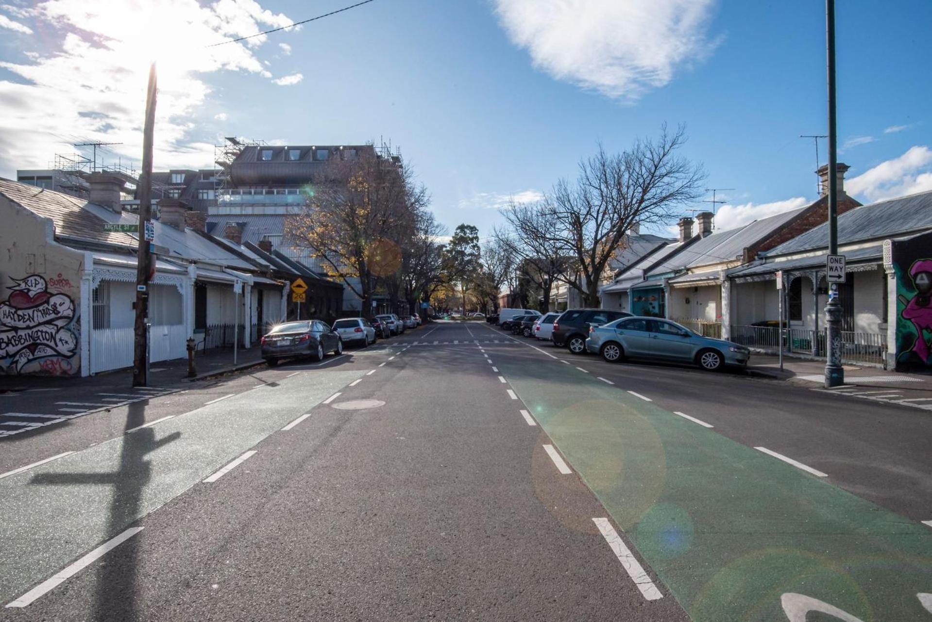 Holiday home Modern Haven In Vibey Fitzroy Walk To Shops