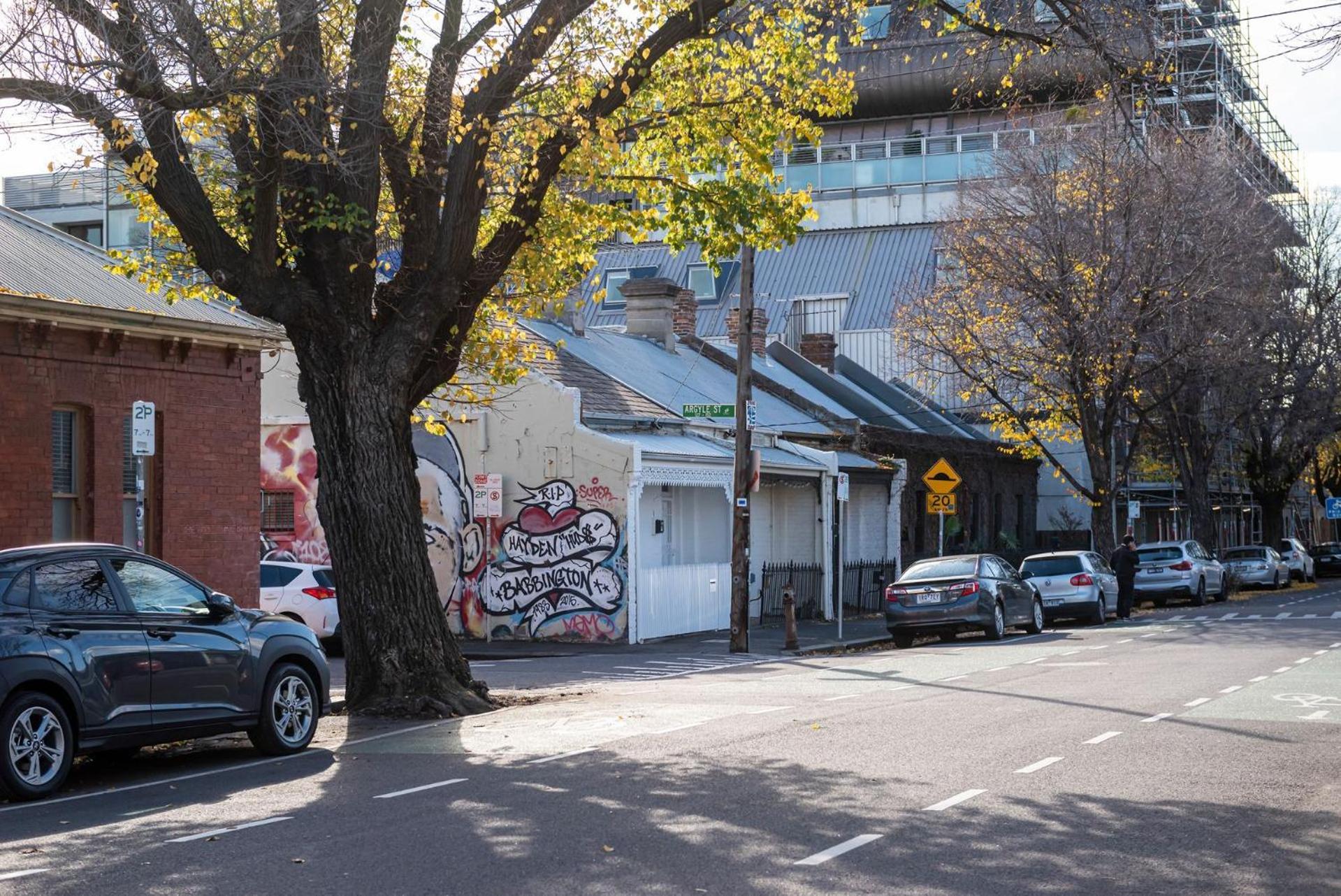 Holiday home Modern Haven In Vibey Fitzroy Walk To Shops